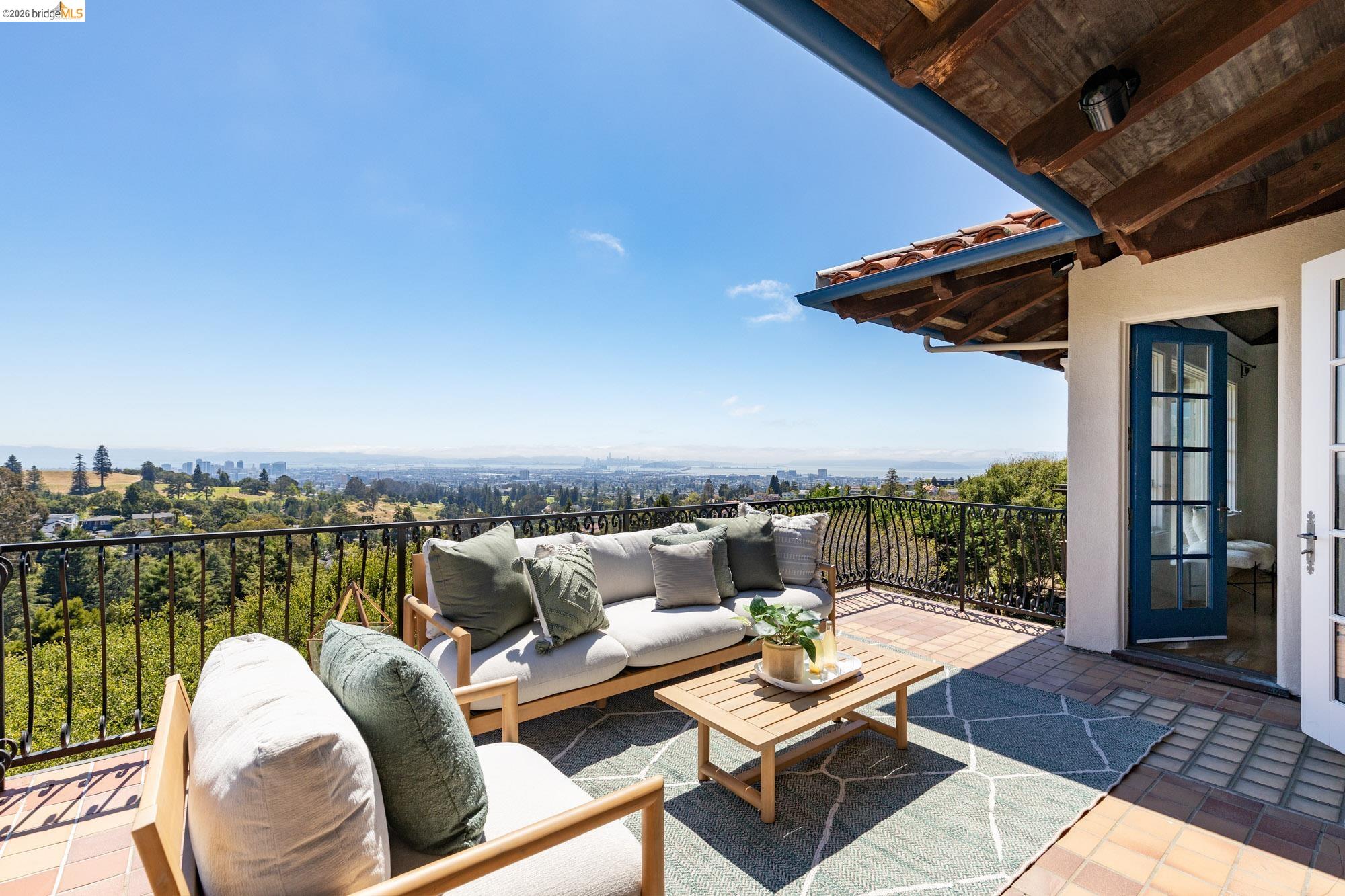 6181 Contra Costa Rd, Oakland CA 94618 — photo 31