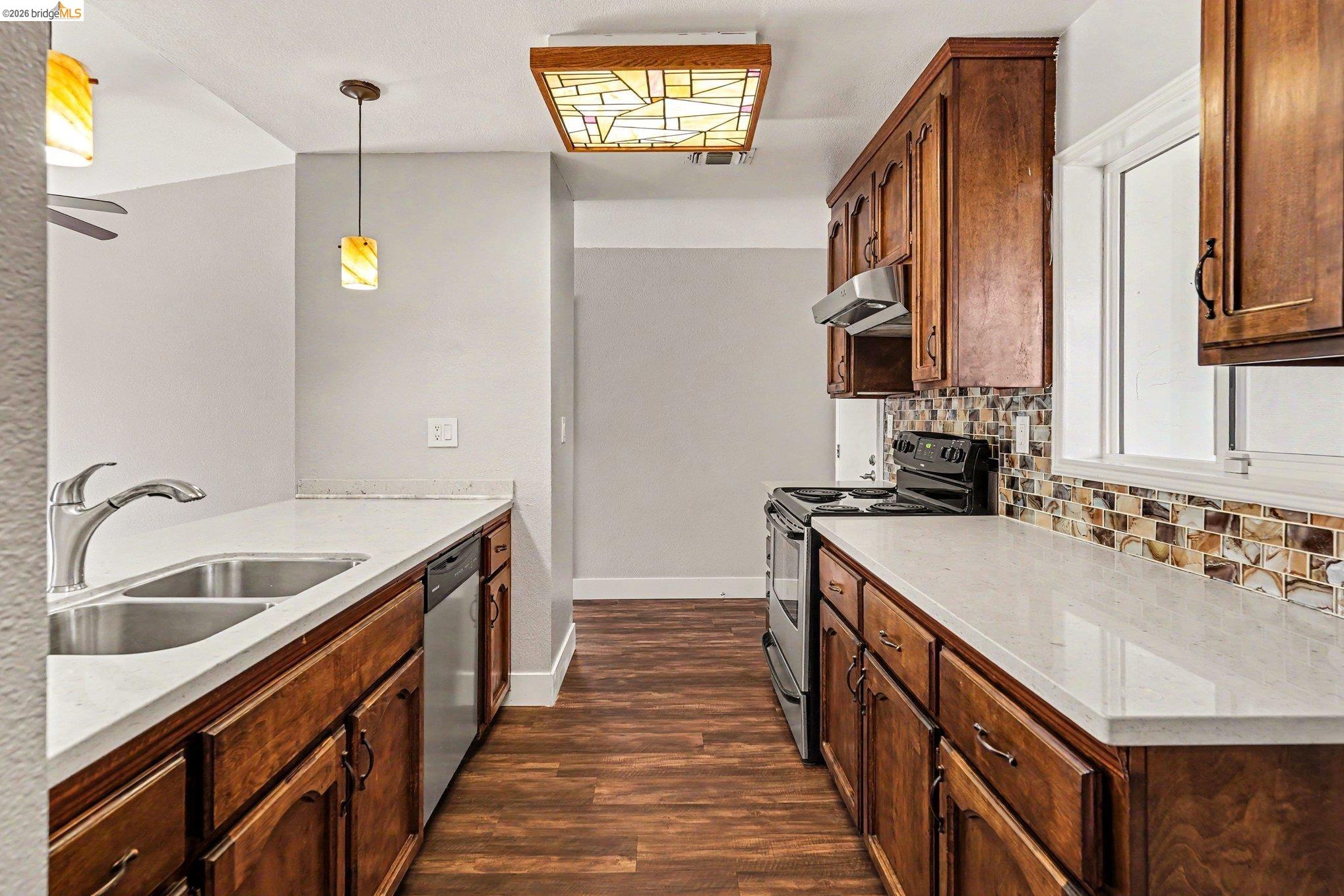 1303 Crane Dr, Suisun City CA 94585 — photo 12