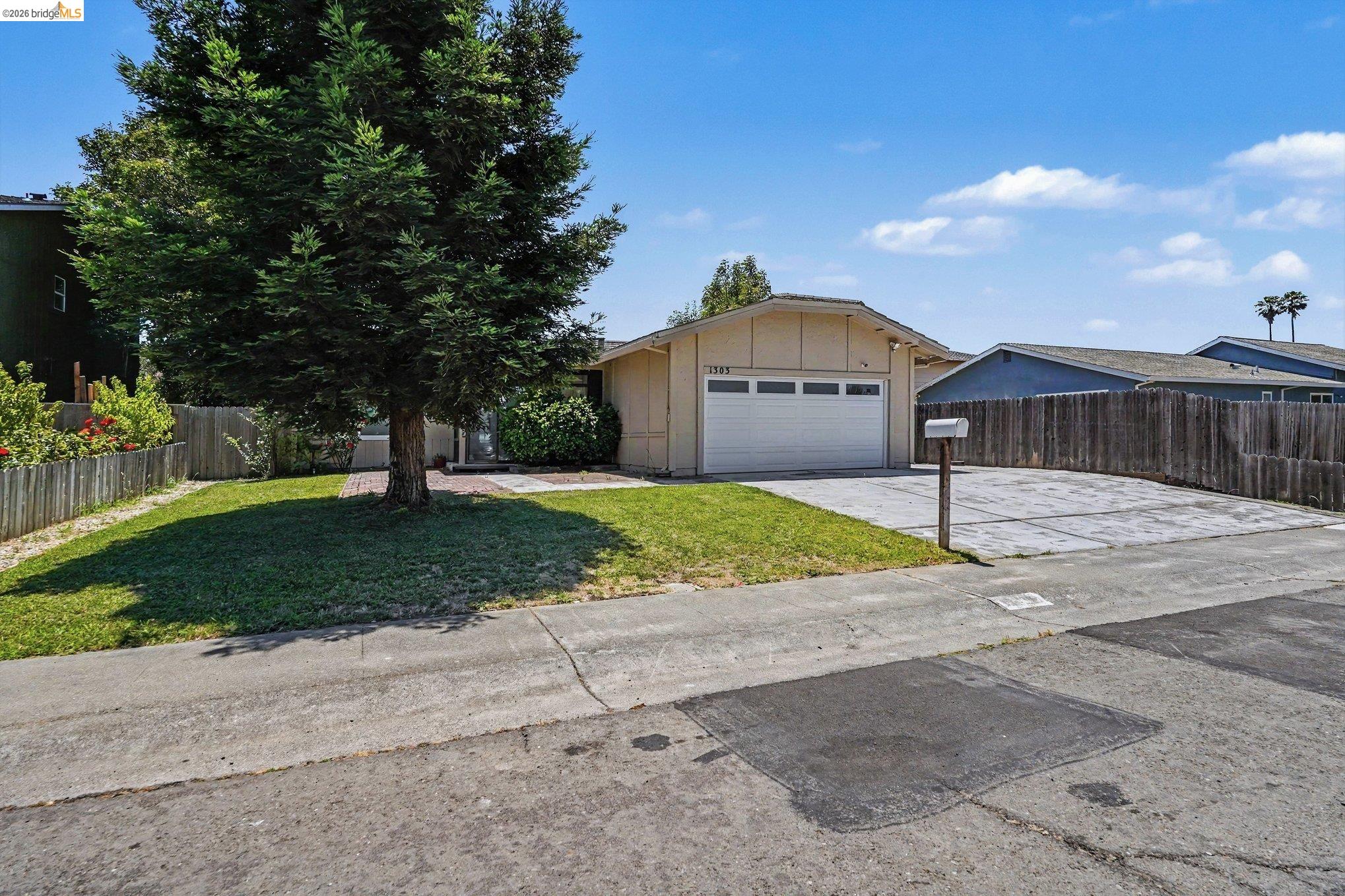 1303 Crane Dr, Suisun City CA 94585 — photo 32