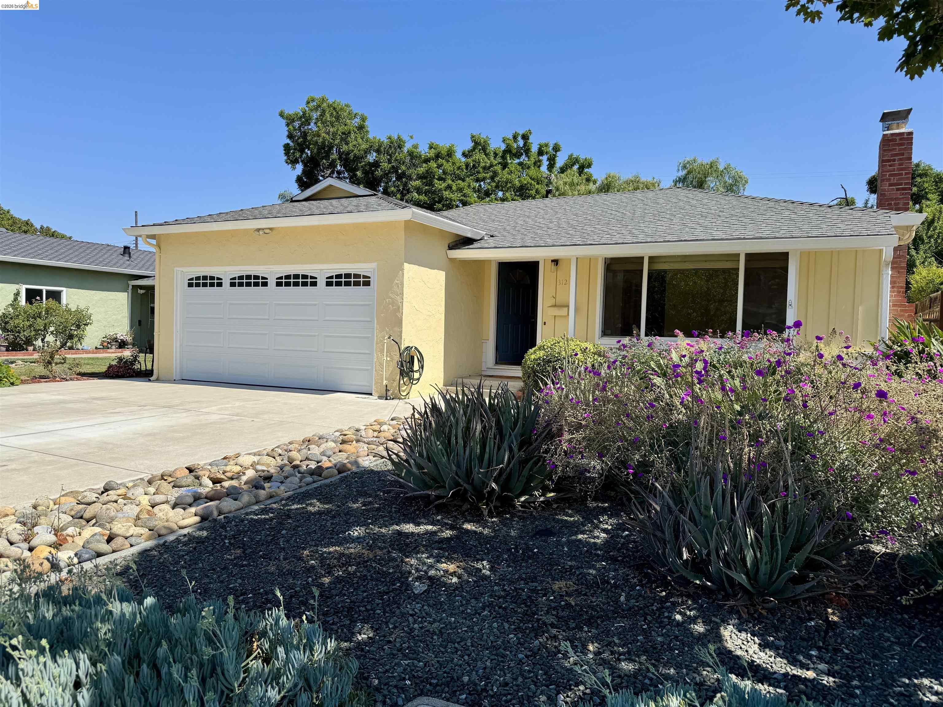 312 Walker Dr