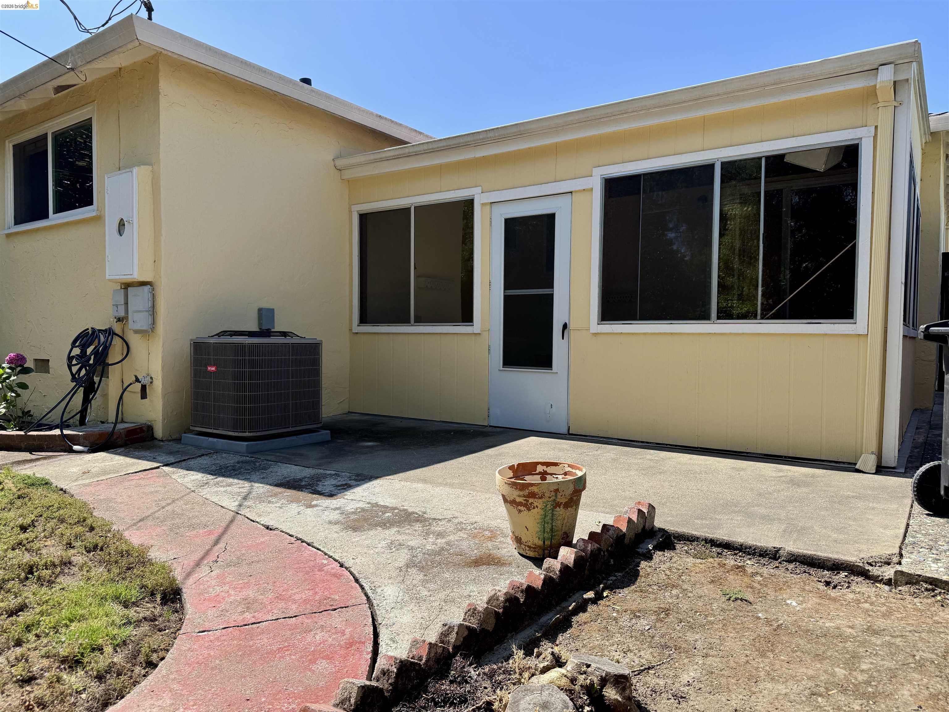 312 Walker Dr
