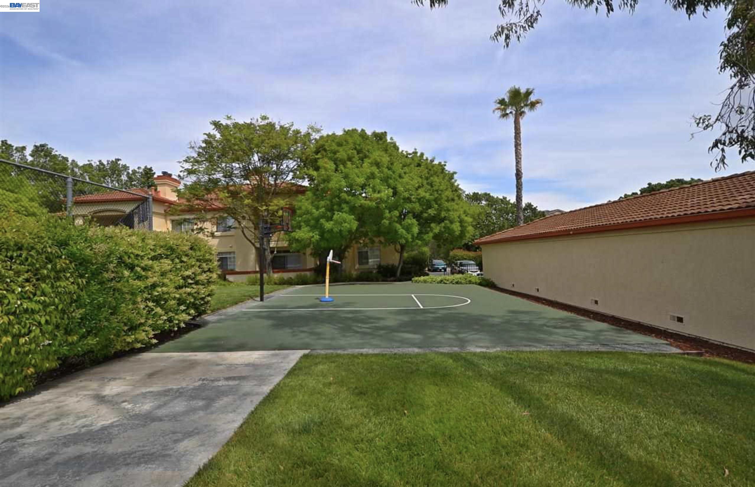 Photo #15: 41139549 Listing: Photo #15