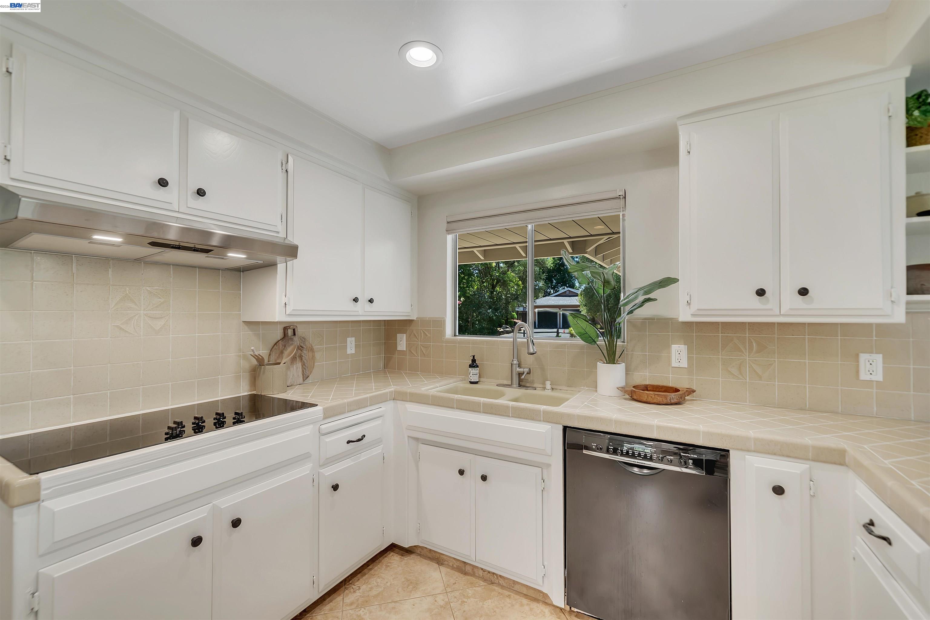 1600 Copenhagen Way, Carmichael CA 95608 — photo 37