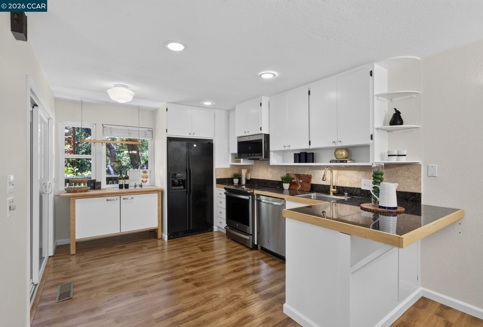 911 Dewing Ave, Lafayette CA 94549 — photo 14