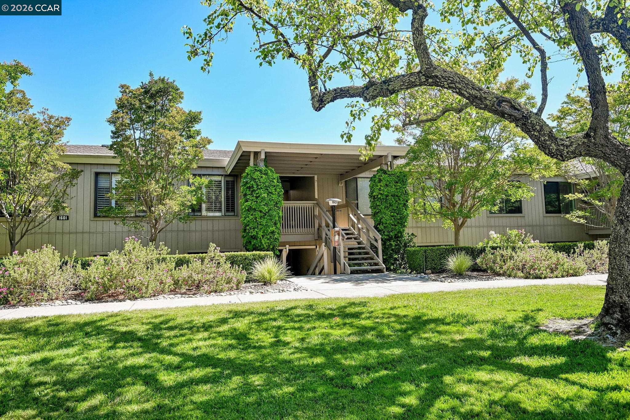 Photo #1: 41139569 Listing: Photo #1
