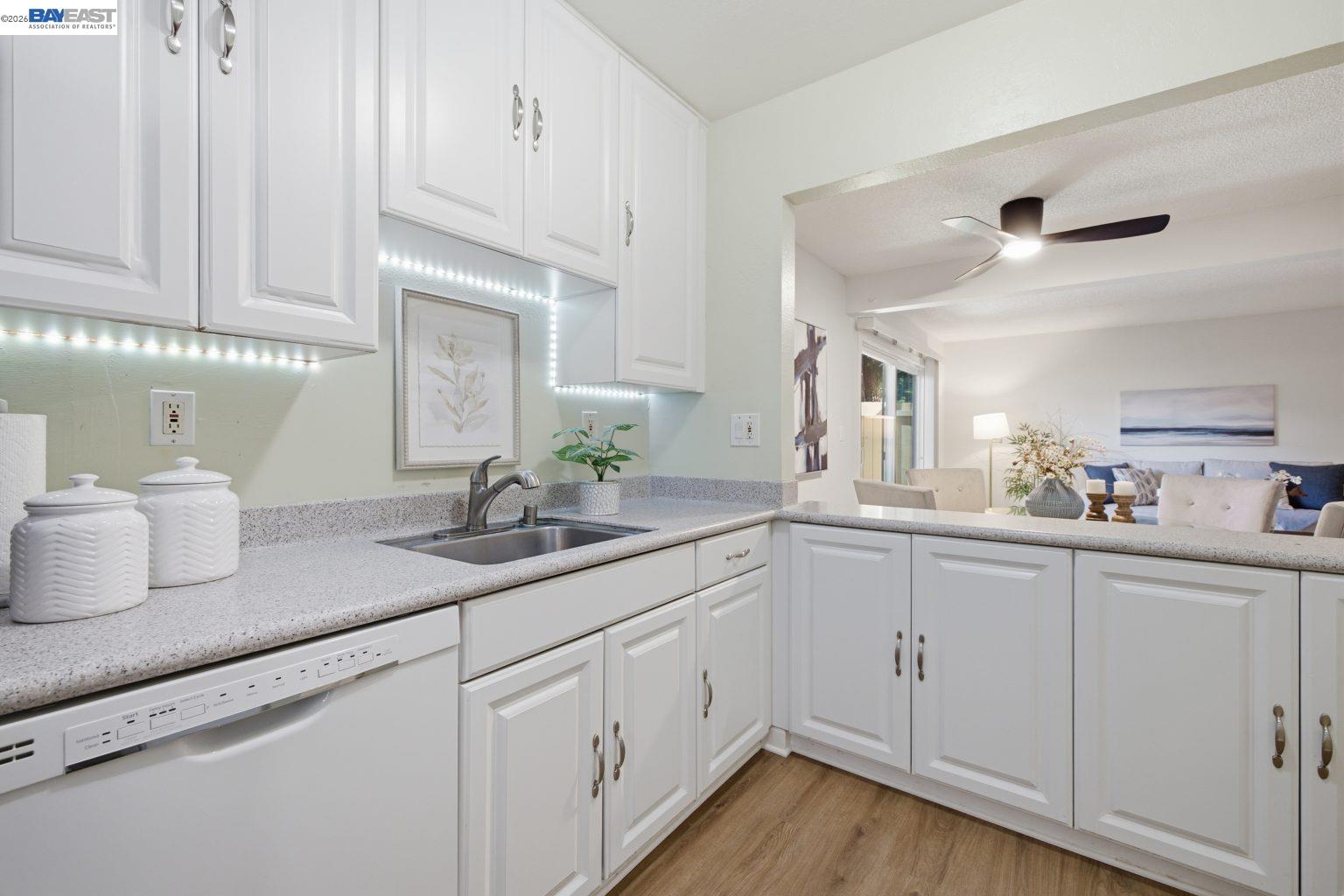 Photo #15: 41139585 Listing: Photo #15