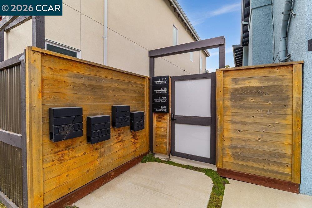 Photo #3: 41139590 Listing: Photo #3