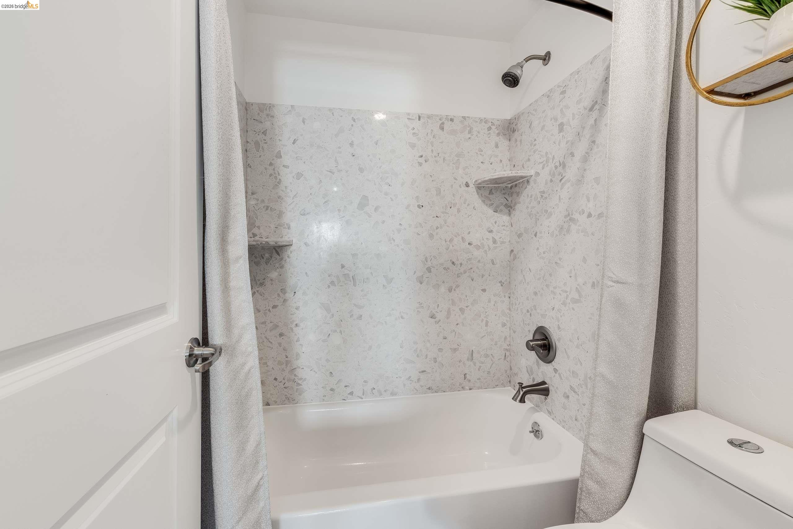 Photo #18: 41139613 Listing: Photo #18
