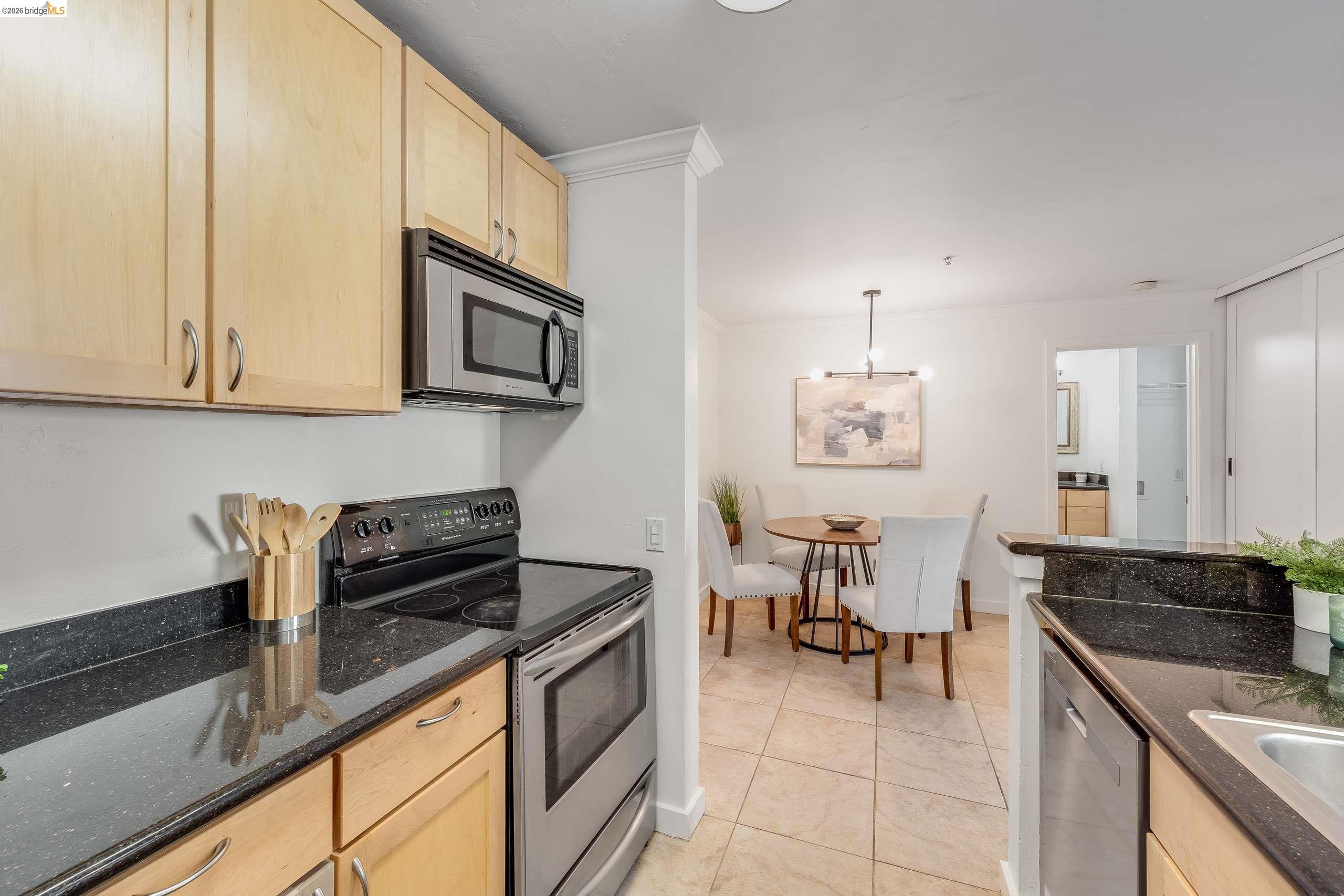 Photo #7: 41139613 Listing: Photo #7