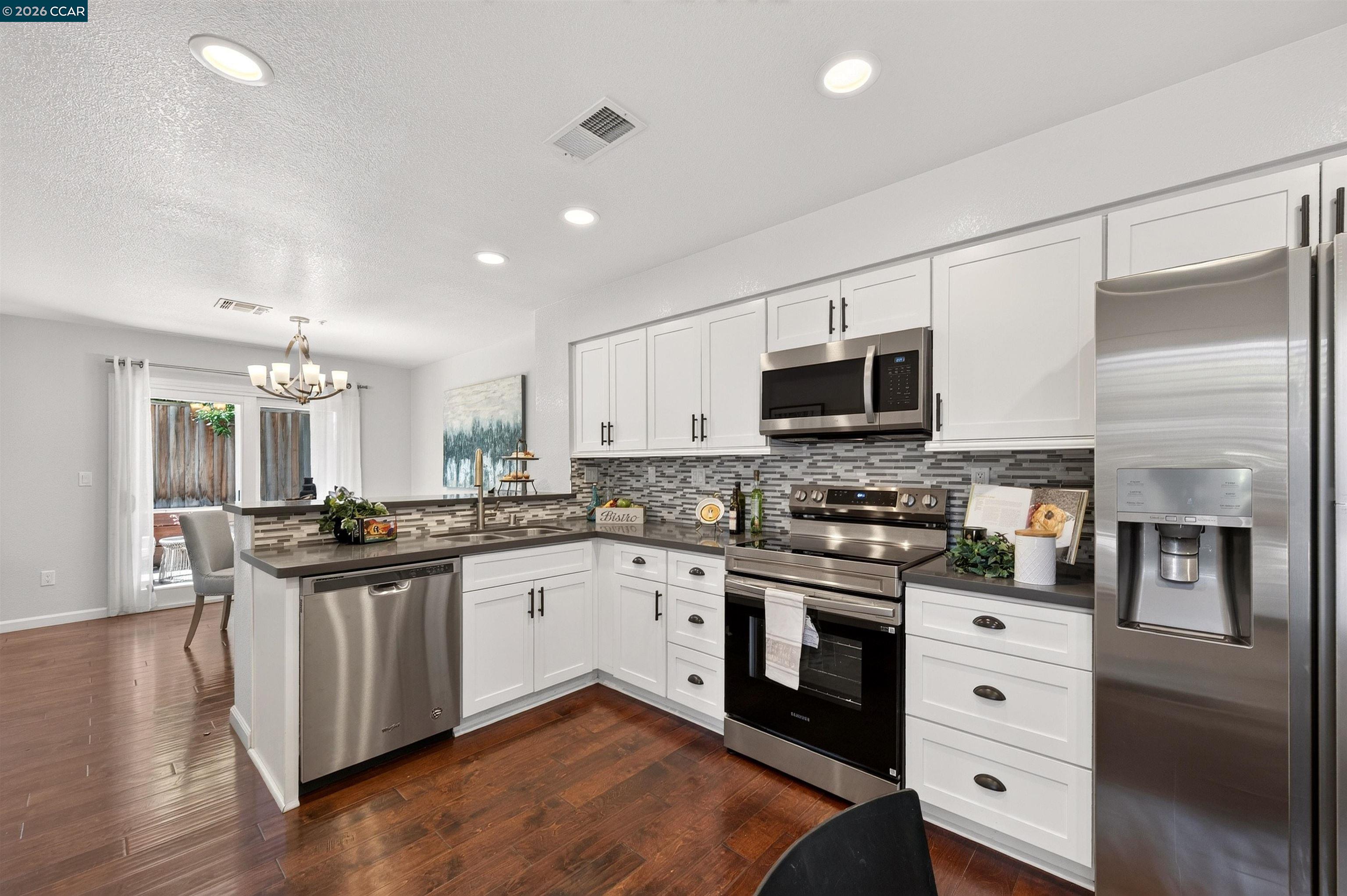 Photo #14: 41139624 Listing: Photo #14