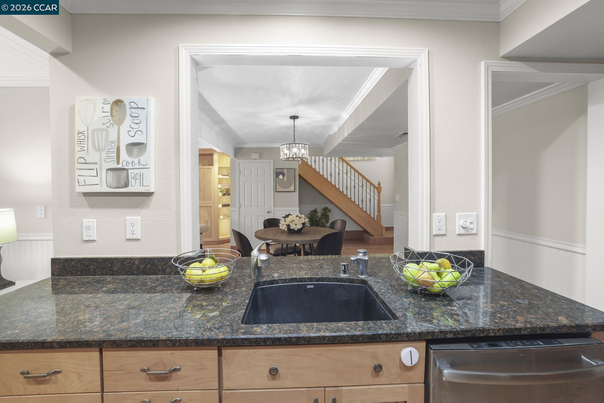 Photo #15: 41139652 Listing: Photo #15