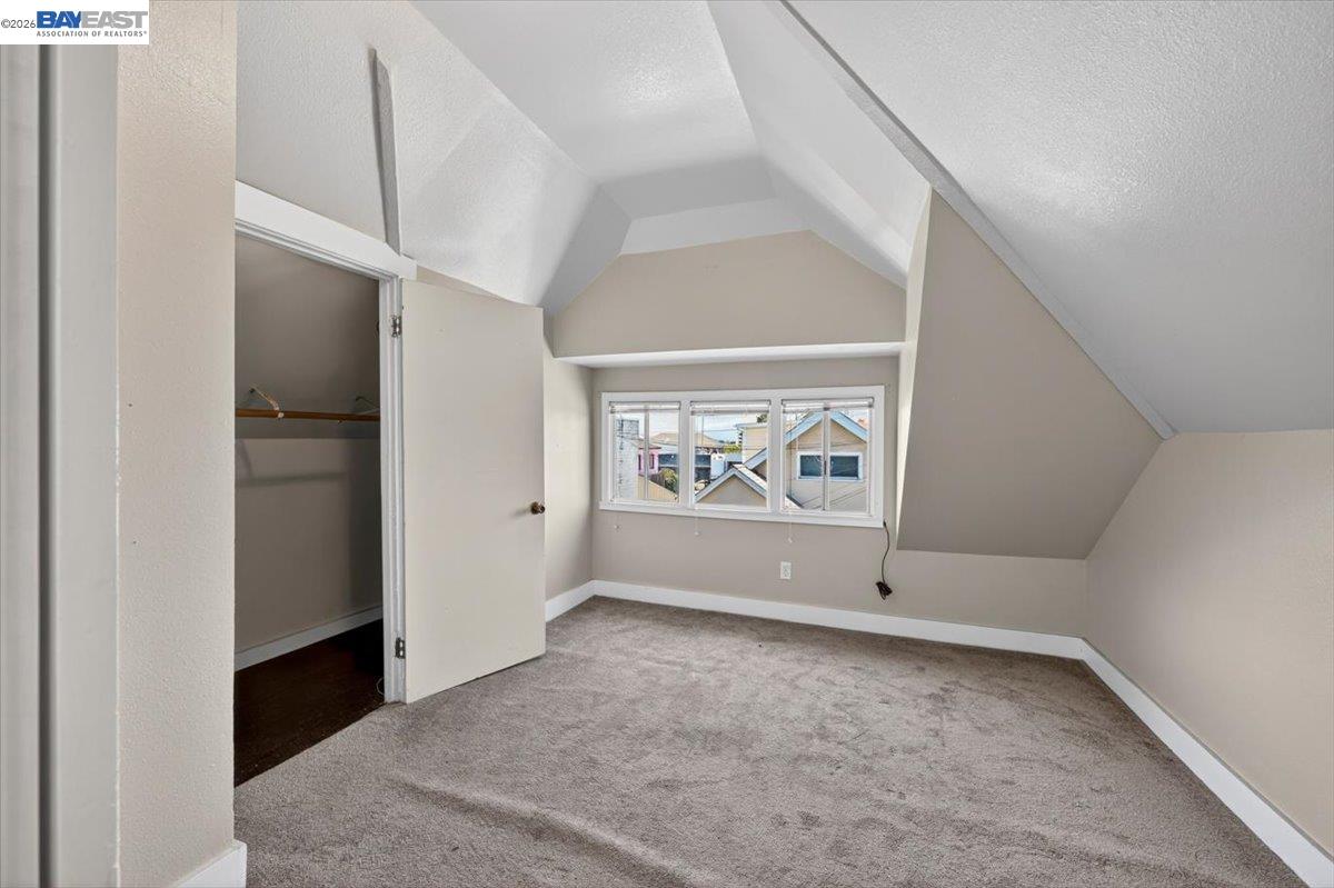 950 Loomis Ct, Oakland CA 94606 — photo 32