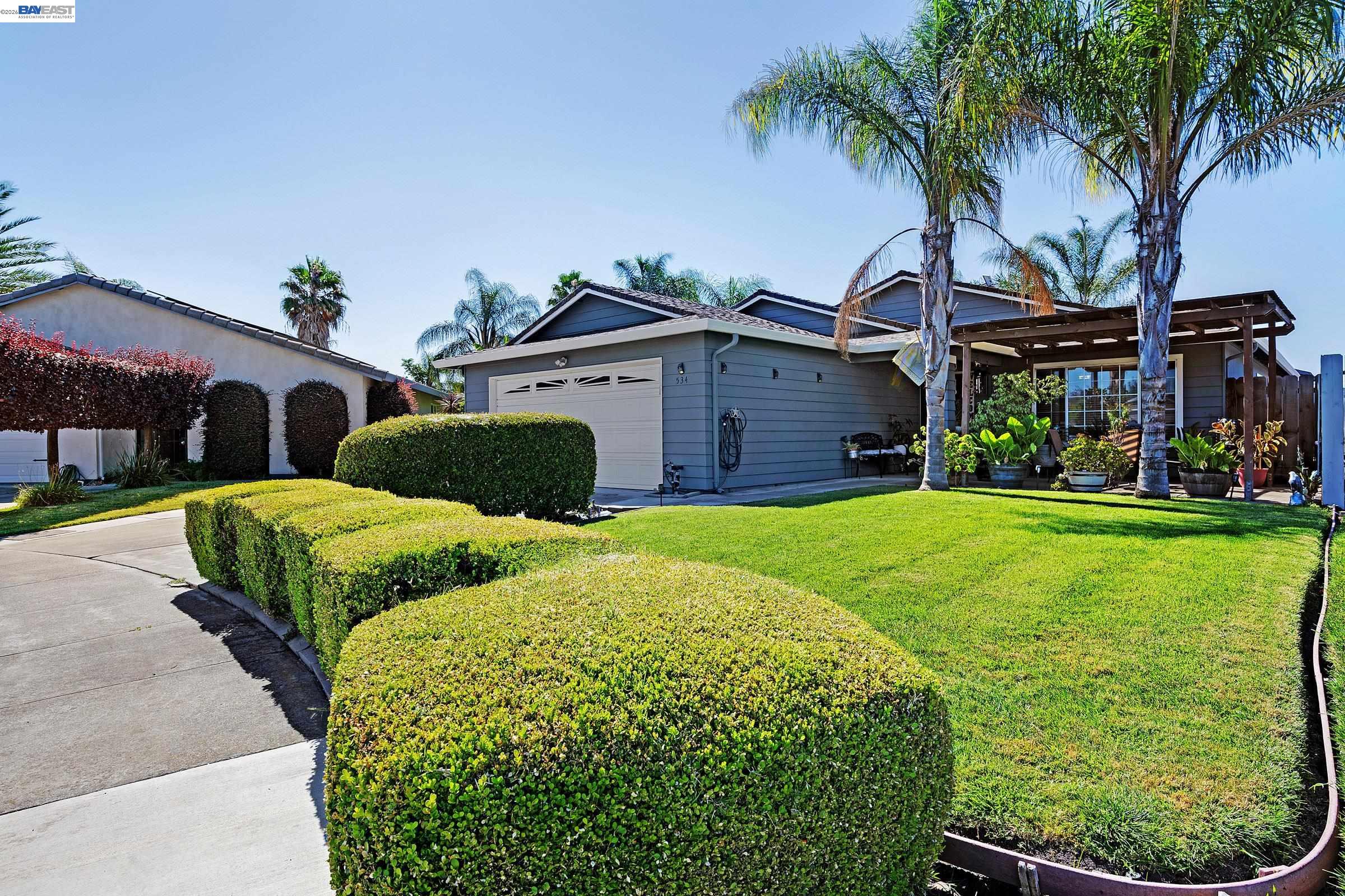 534 Buena Vida Ct, Stockton CA 95206