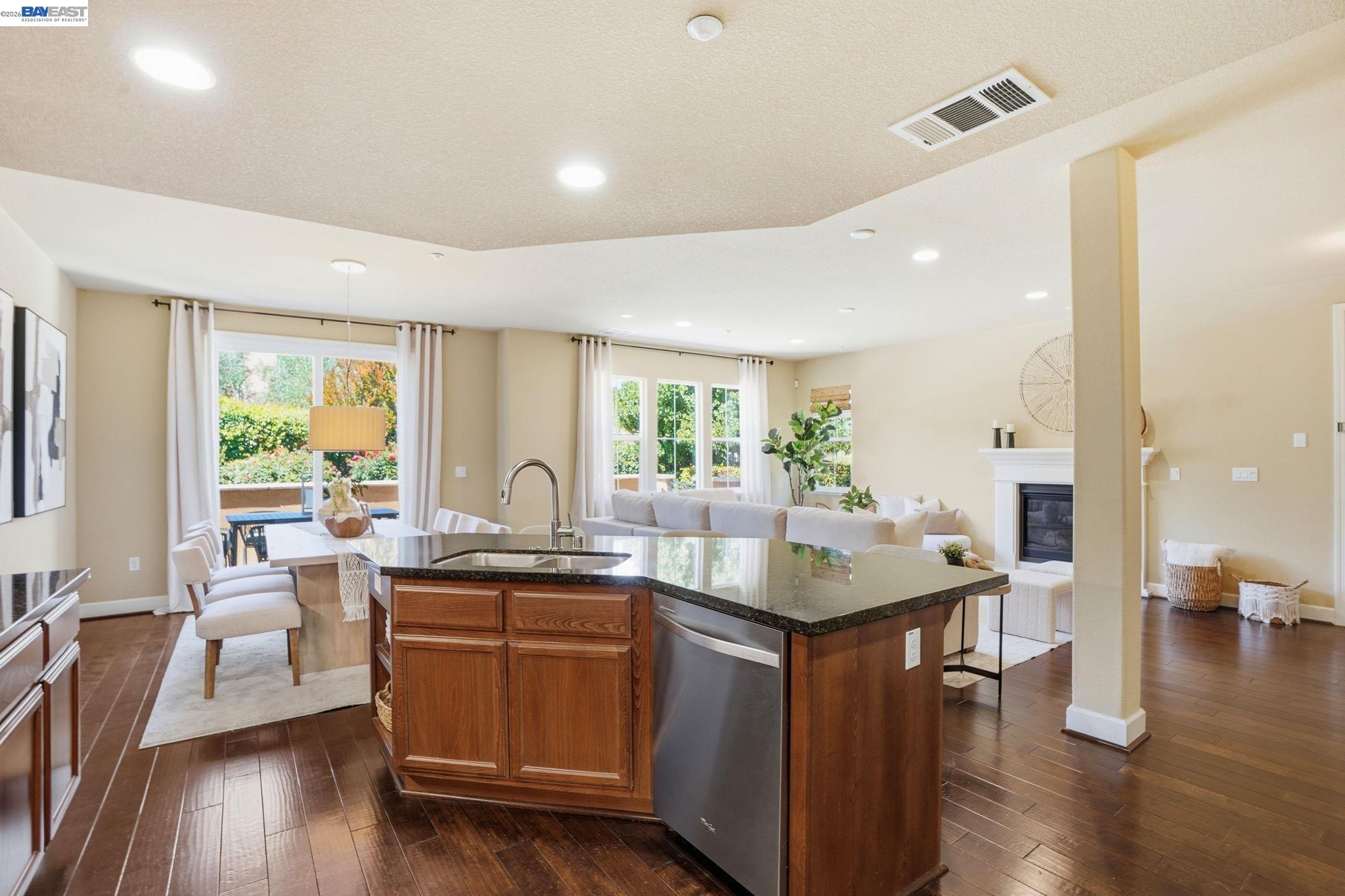 Photo #11: 41139681 Listing: Photo #11