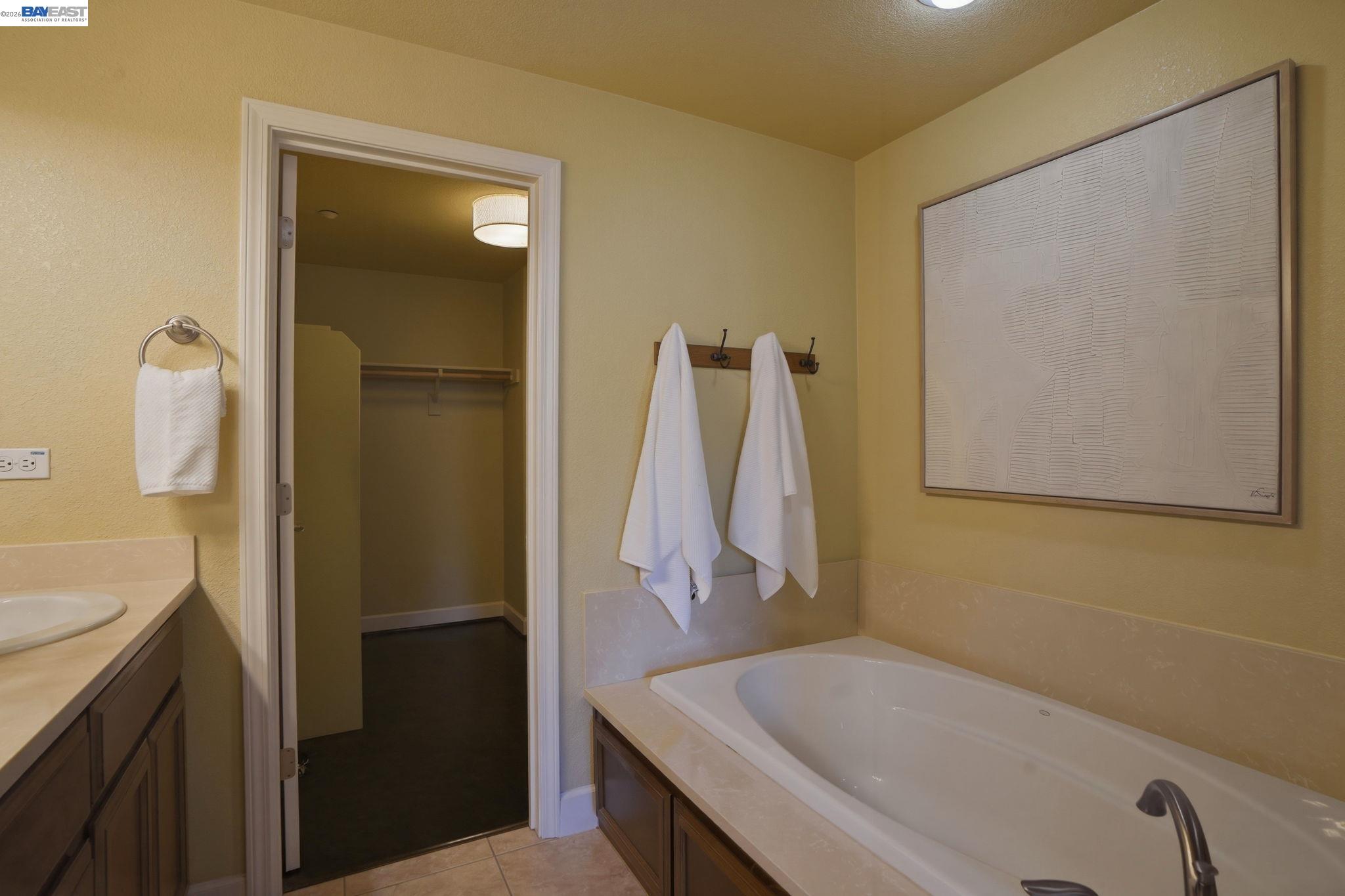 Photo #32: 41139681 Listing: Photo #32