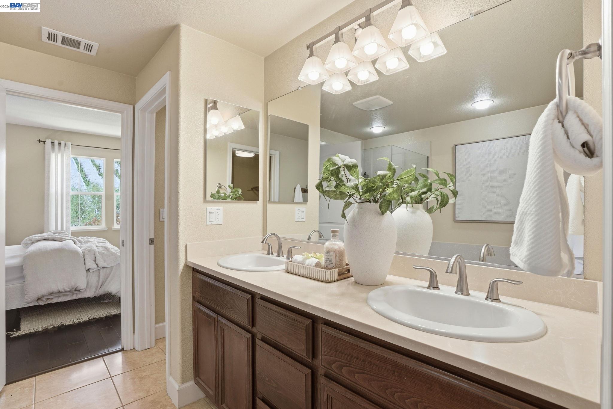 Photo #33: 41139681 Listing: Photo #33