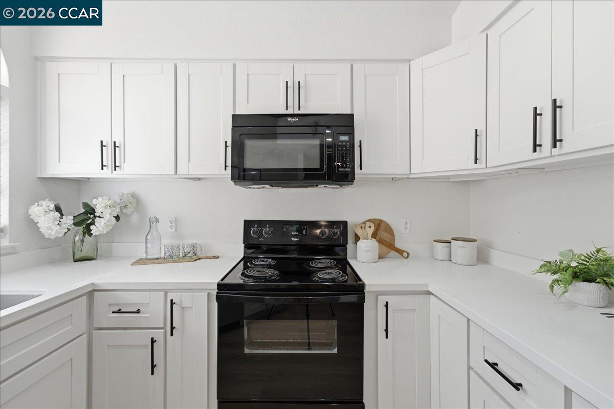 Photo #10: 41139692 Listing: Photo #10