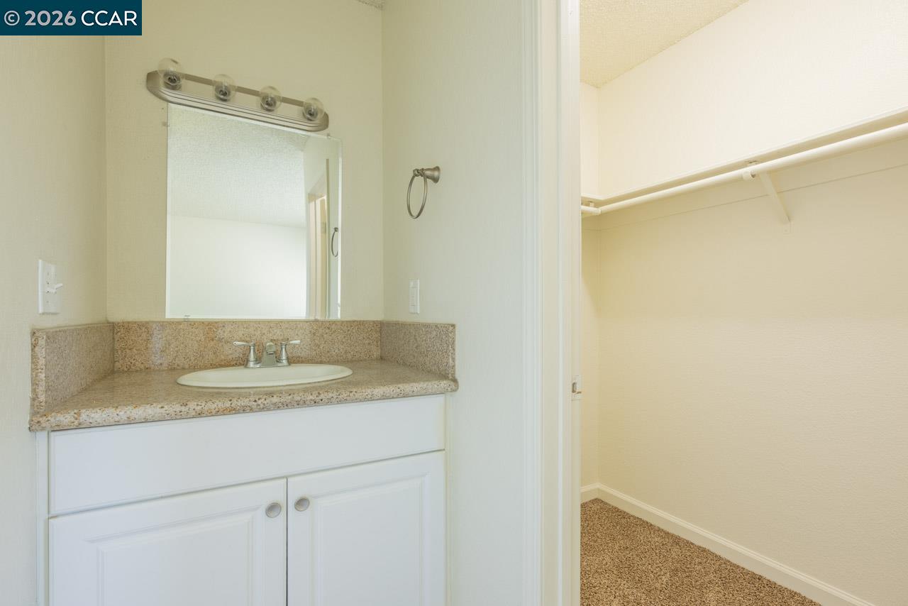4009 Bairnsdale Way, Sacramento CA 95826 — photo 11