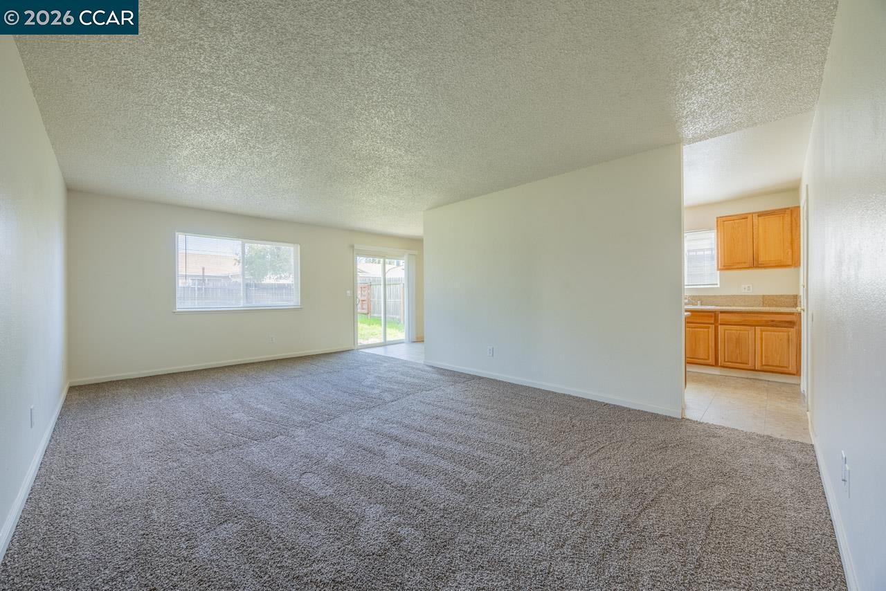 4009 Bairnsdale Way, Sacramento CA 95826 — photo 3
