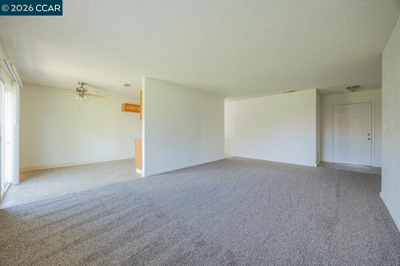 4009 Bairnsdale Way, Sacramento CA 95826 — photo 8