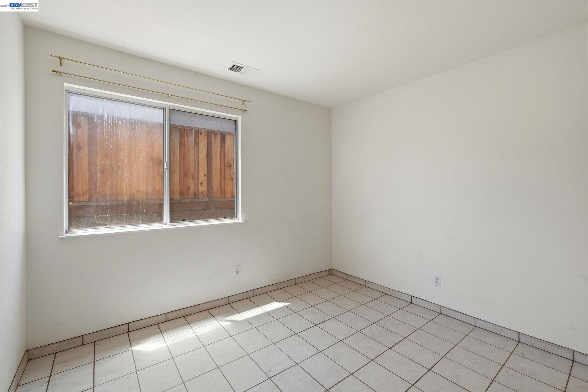 9 Beechwood Ct, Pittsburg CA 94565 — photo 17