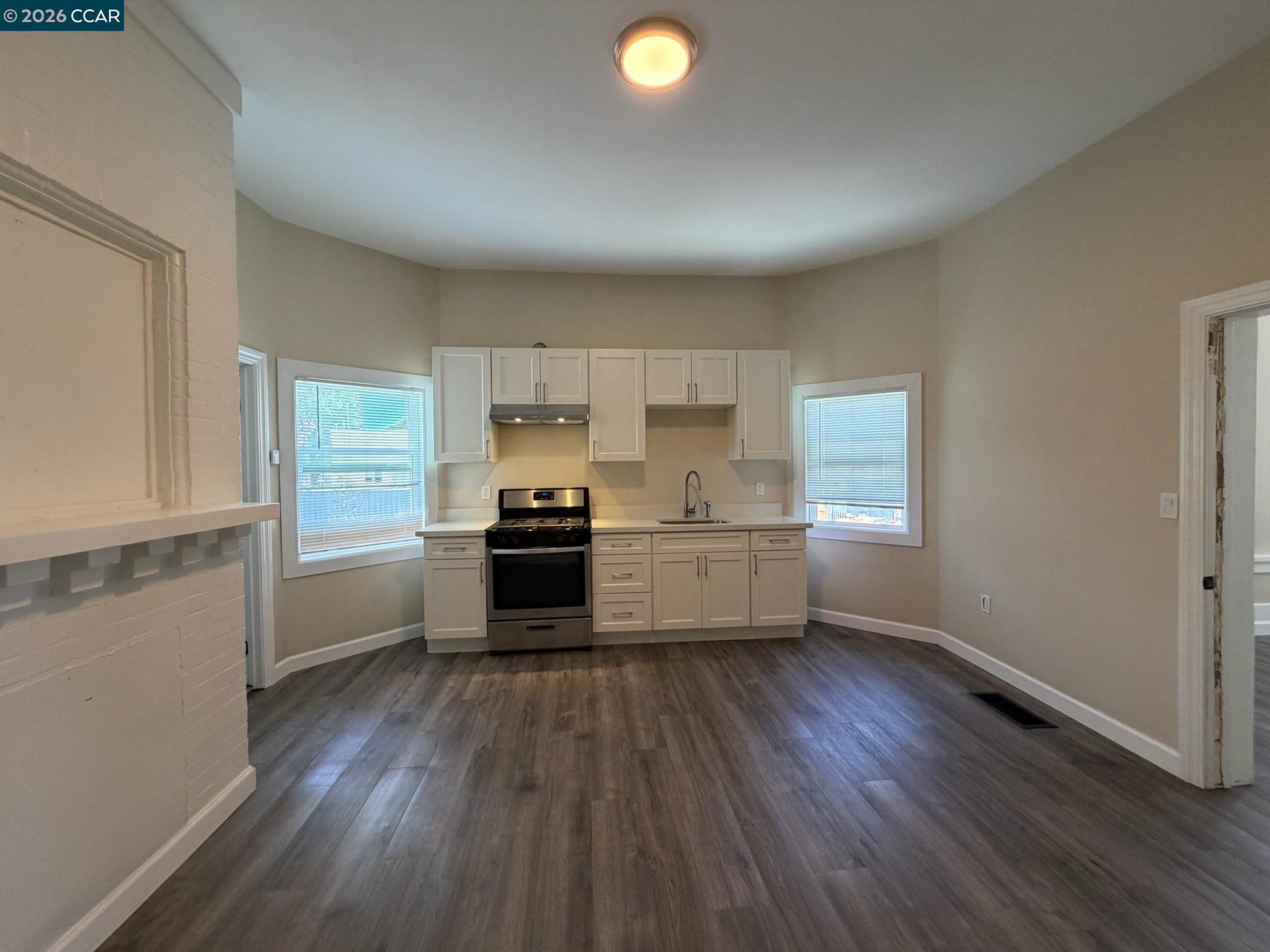 Front Image Thumbnail for CC41139725