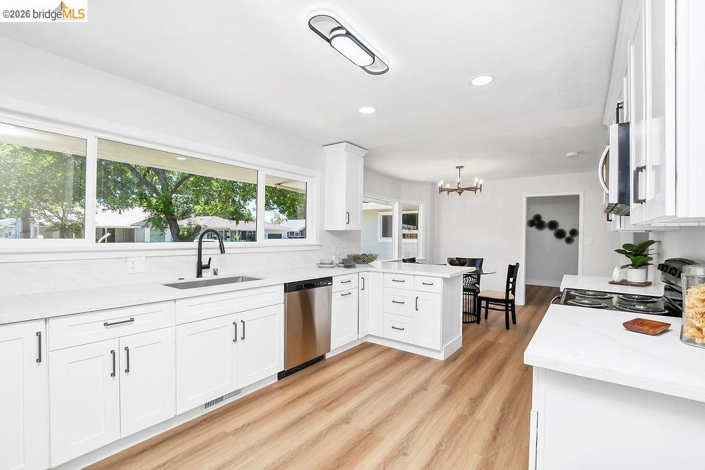 65 E Arcade St, Stockton CA 95204 — photo 11