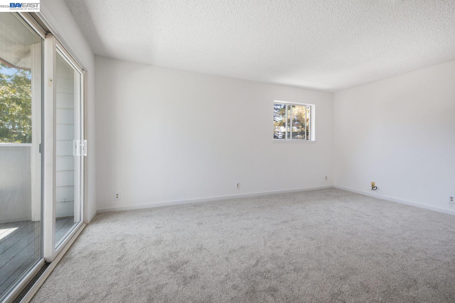 Photo #2: 41139755 Listing: Photo #2