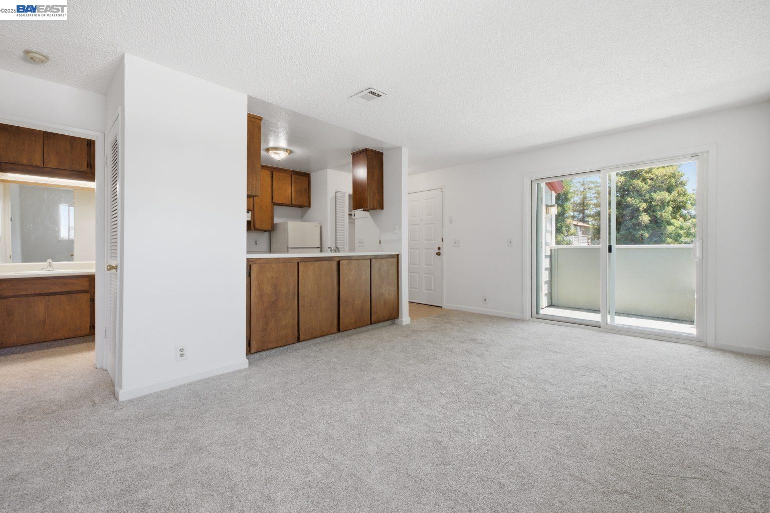 Photo #4: 41139755 Listing: Photo #4