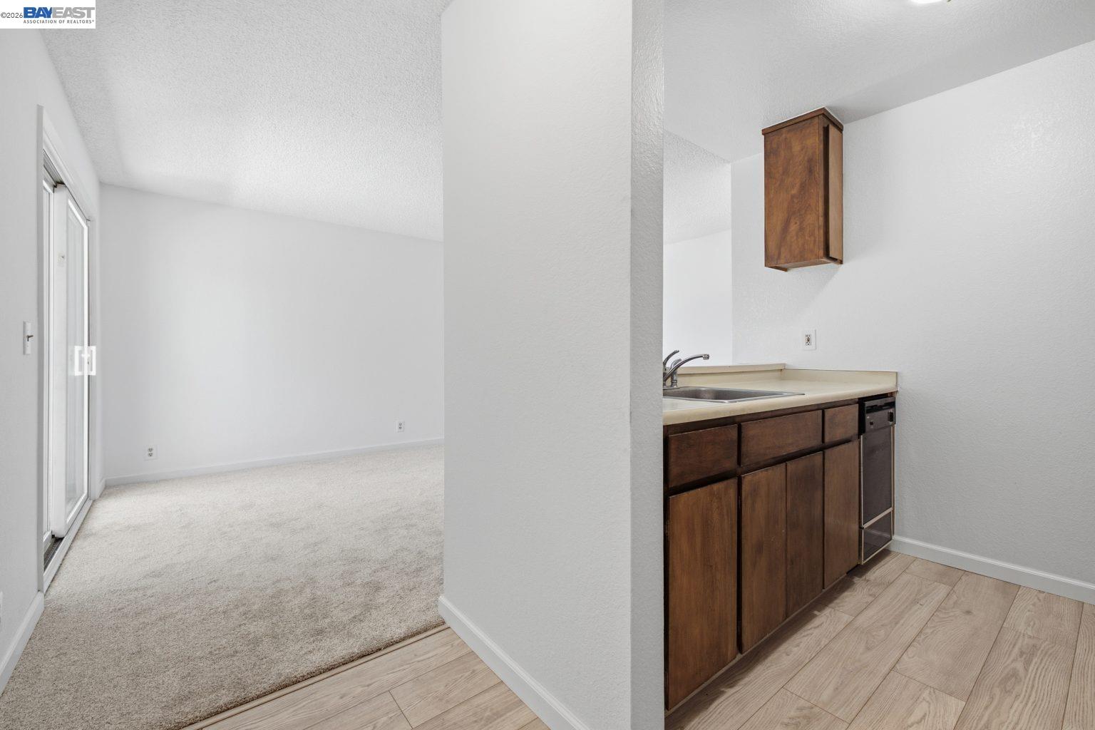 Photo #9: 41139755 Listing: Photo #9
