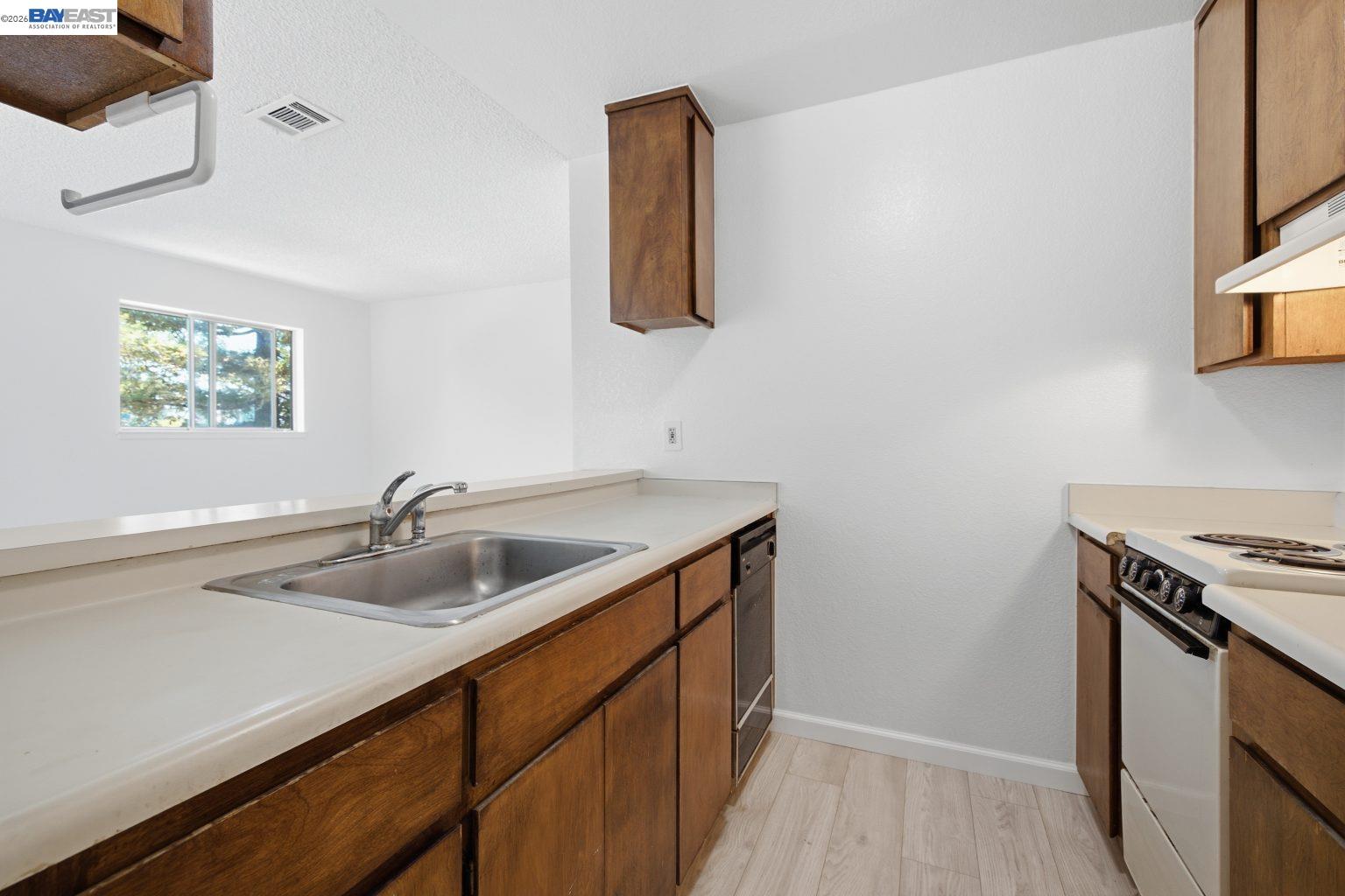 Photo #10: 41139755 Listing: Photo #10