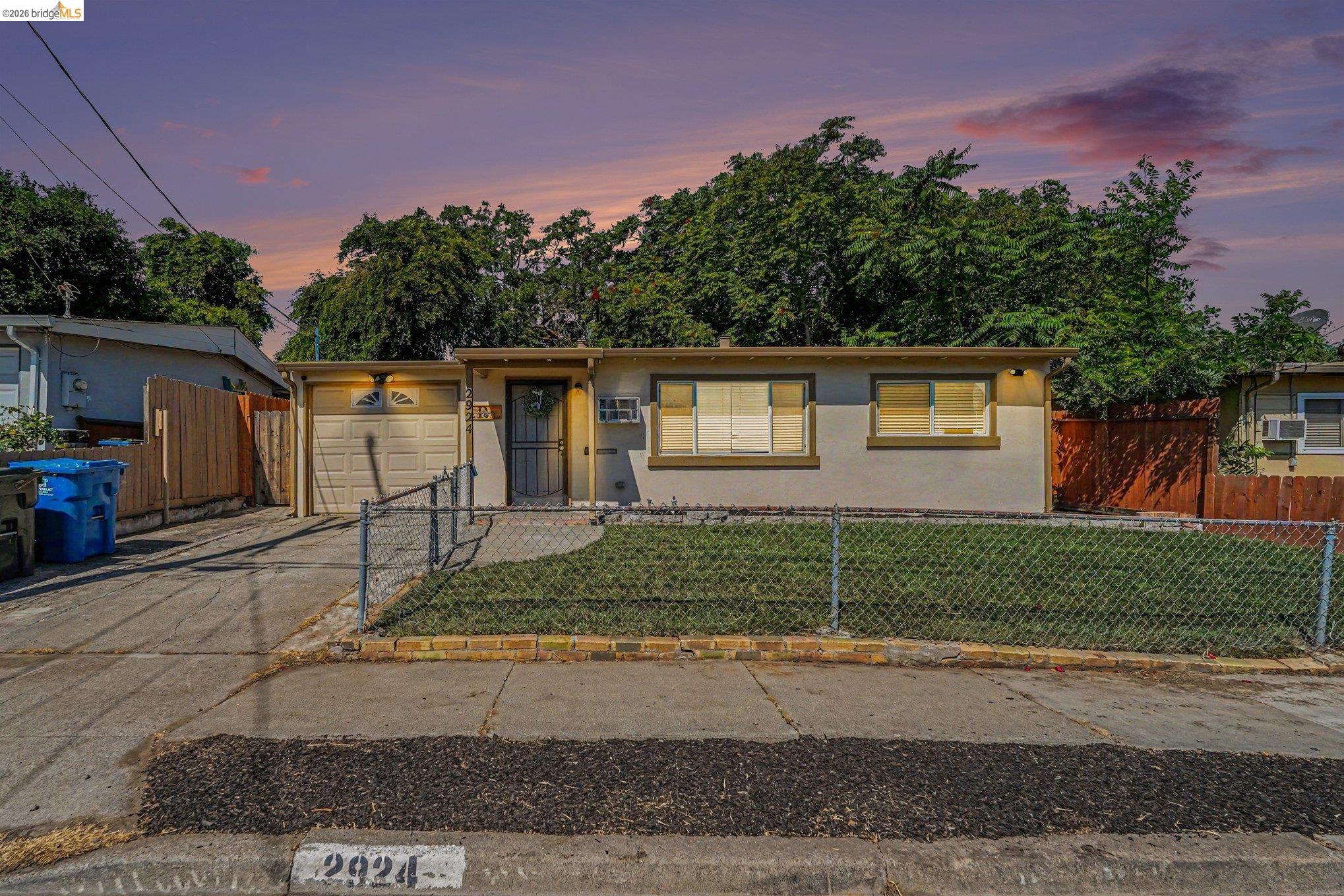 2924 Elizabeth Ln, Antioch CA 94509 — photo 2