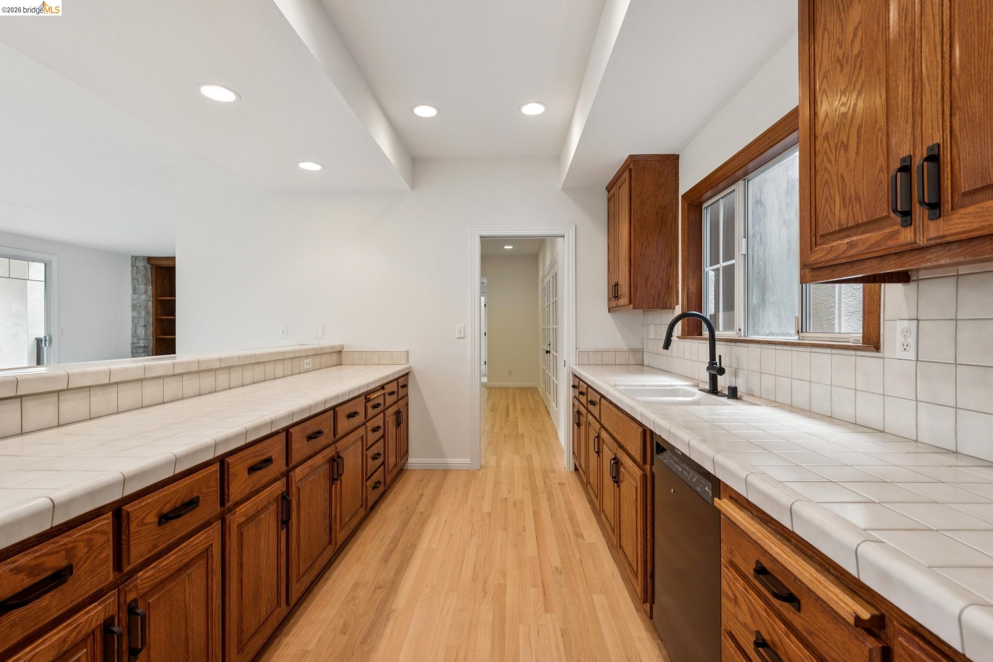 1325 Drury Rd, Berkeley CA 94705 — photo 58
