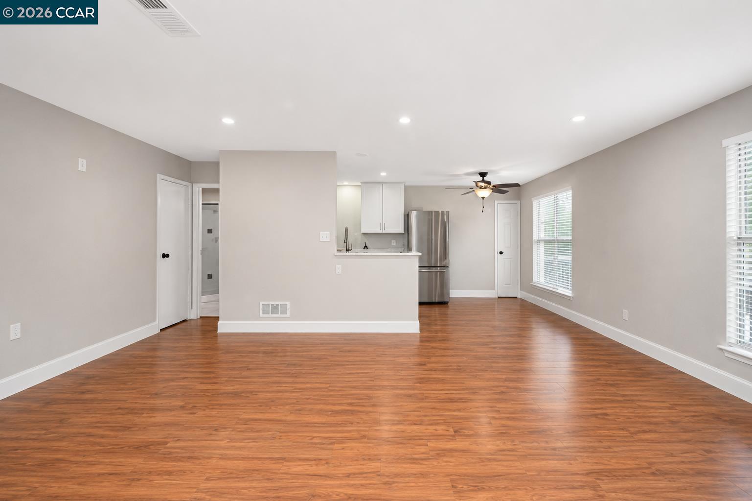 Photo #5: 41139783 Listing: Photo #5