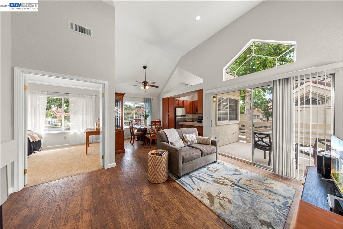 Photo #4: 41139801 Listing: Photo #4