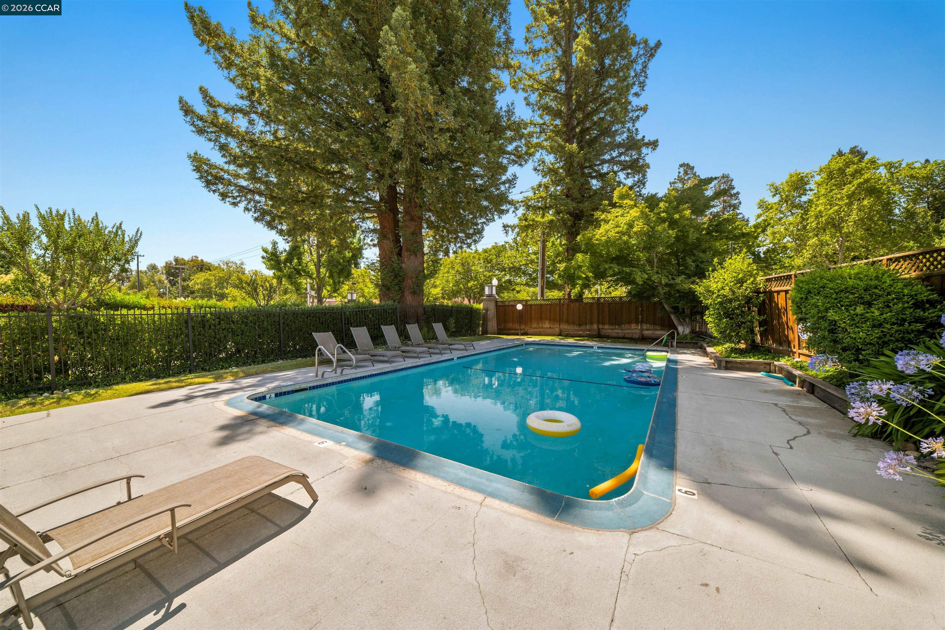 Photo #35: 41139814 Listing: Photo #35
