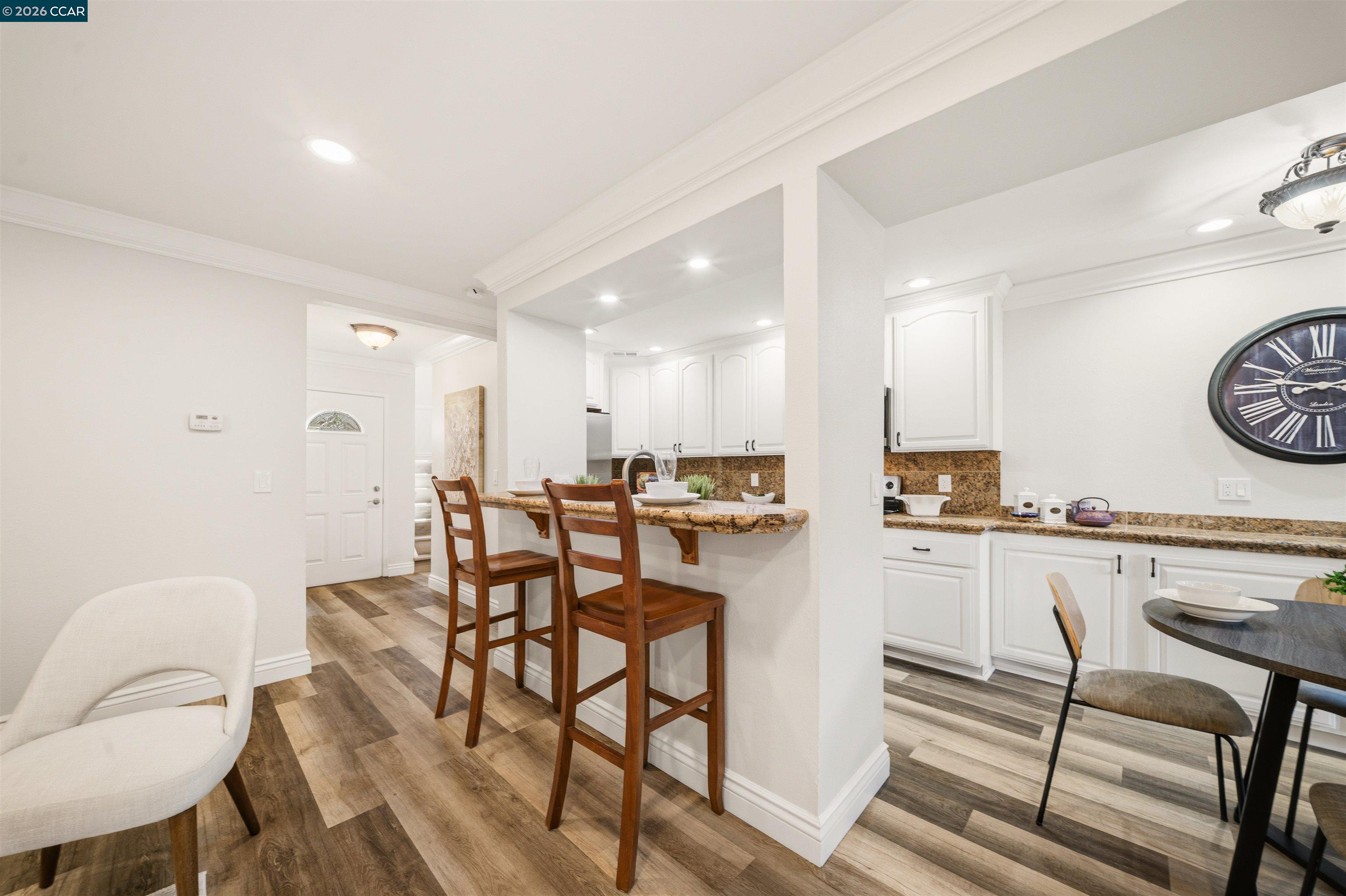 Photo #8: 41139814 Listing: Photo #8