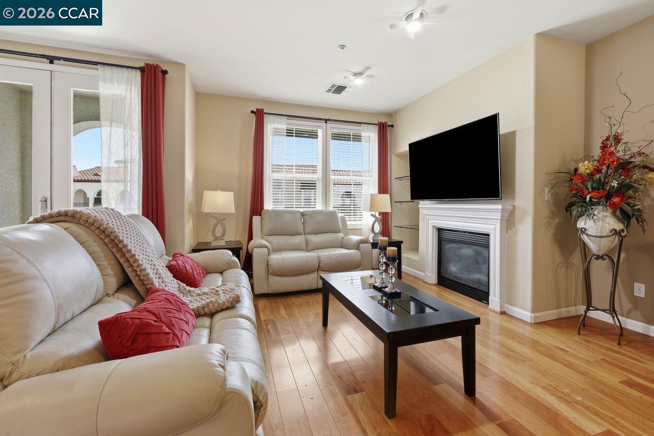 Photo #3: 41139820 Listing: Photo #3