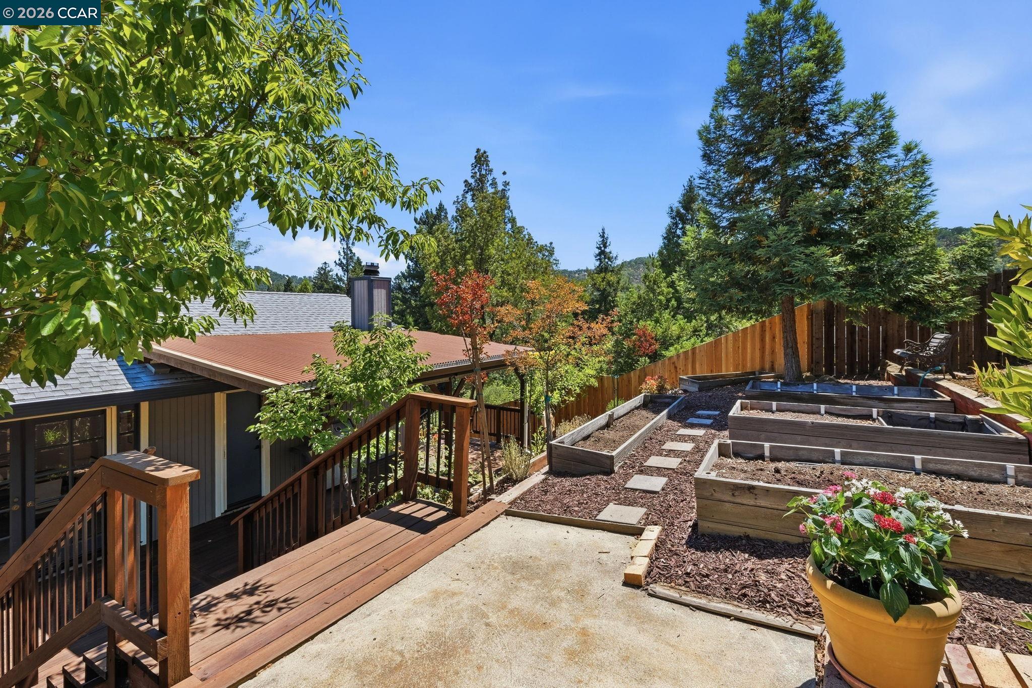 141 Donaleen Ct, Martinez CA 94553 — photo 31