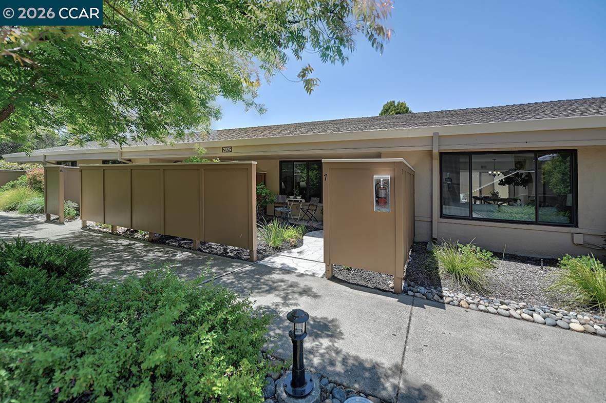 Photo #1: 41139836 Listing: Photo #1