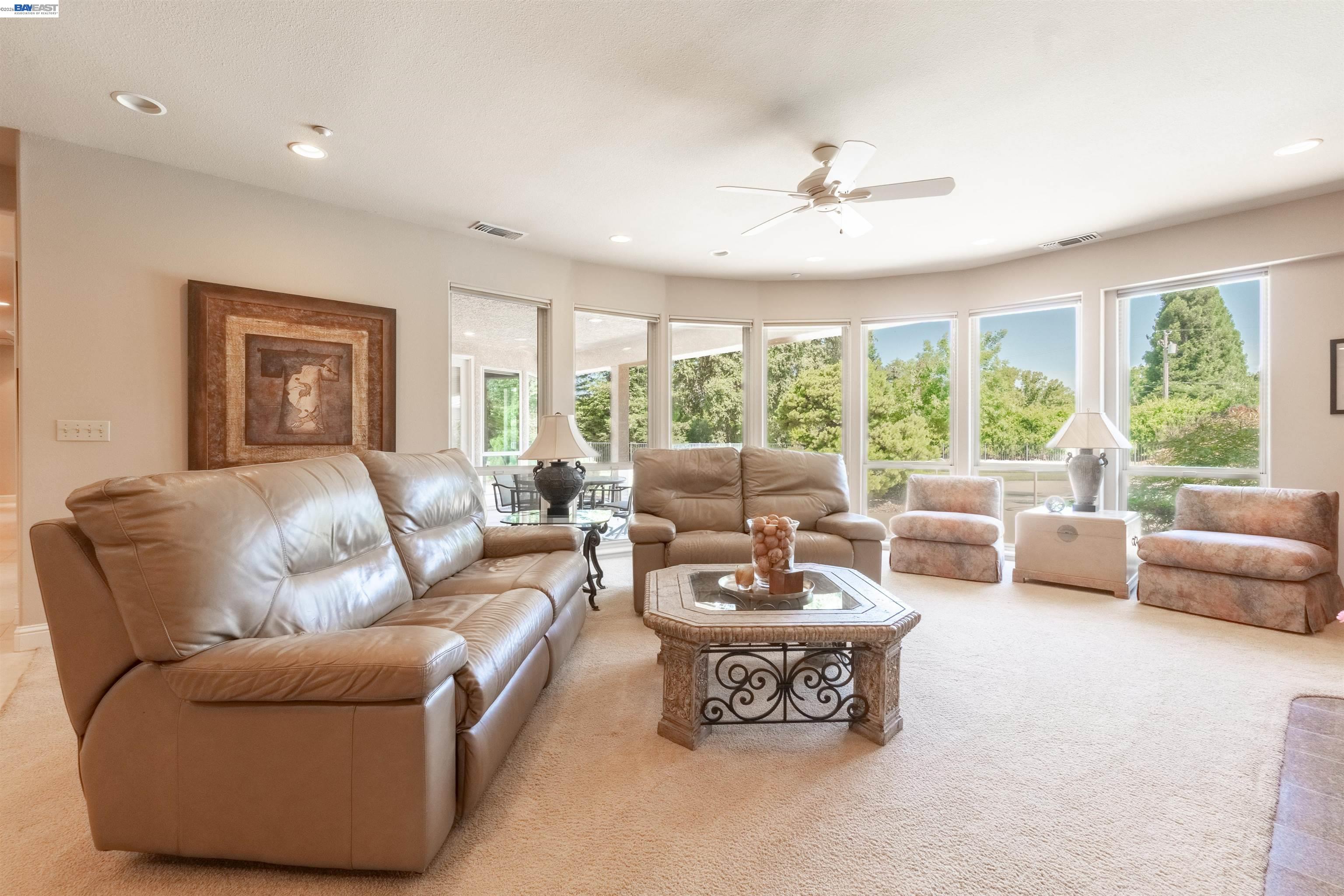 10055 Justamere Ln, Elk Grove CA 95624 — photo 13