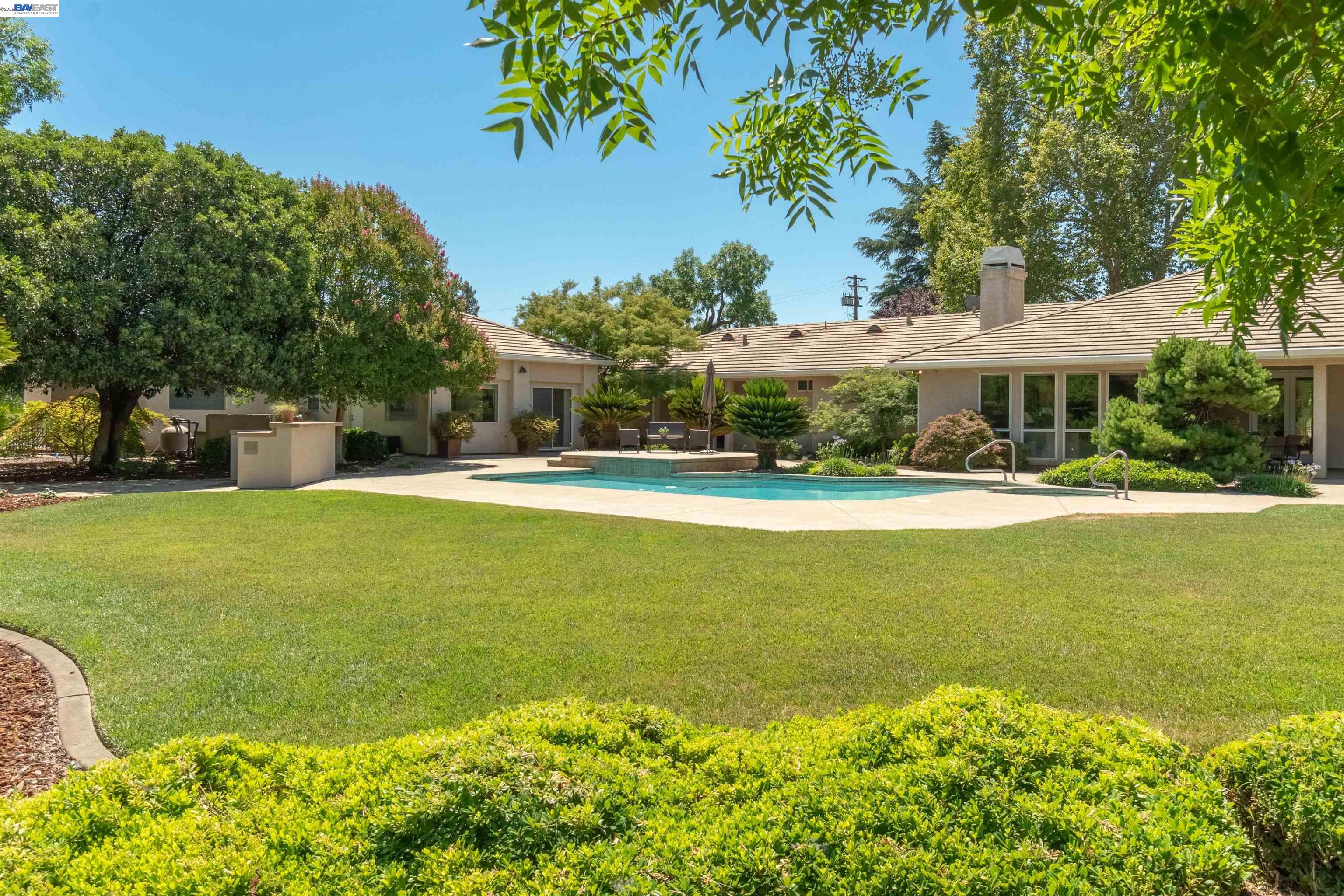 10055 Justamere Ln, Elk Grove CA 95624 — photo 49