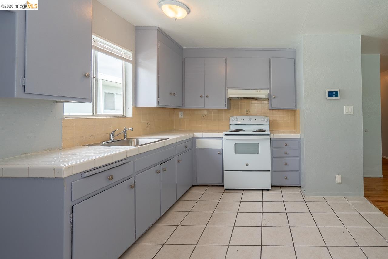 3414 64Th Avenue Pl, Oakland CA 94605 — photo 24