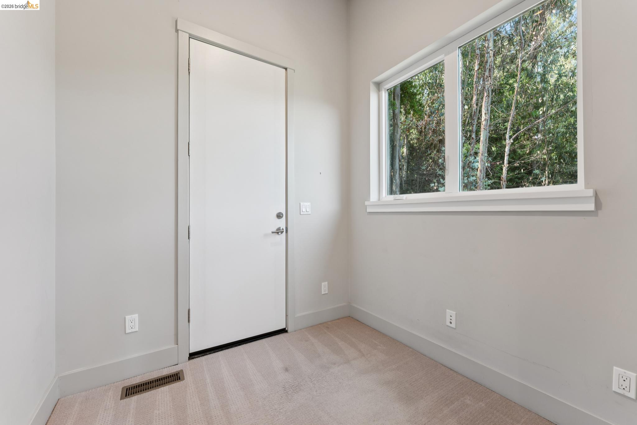 5917 Balboa, Oakland CA 94611 — photo 46