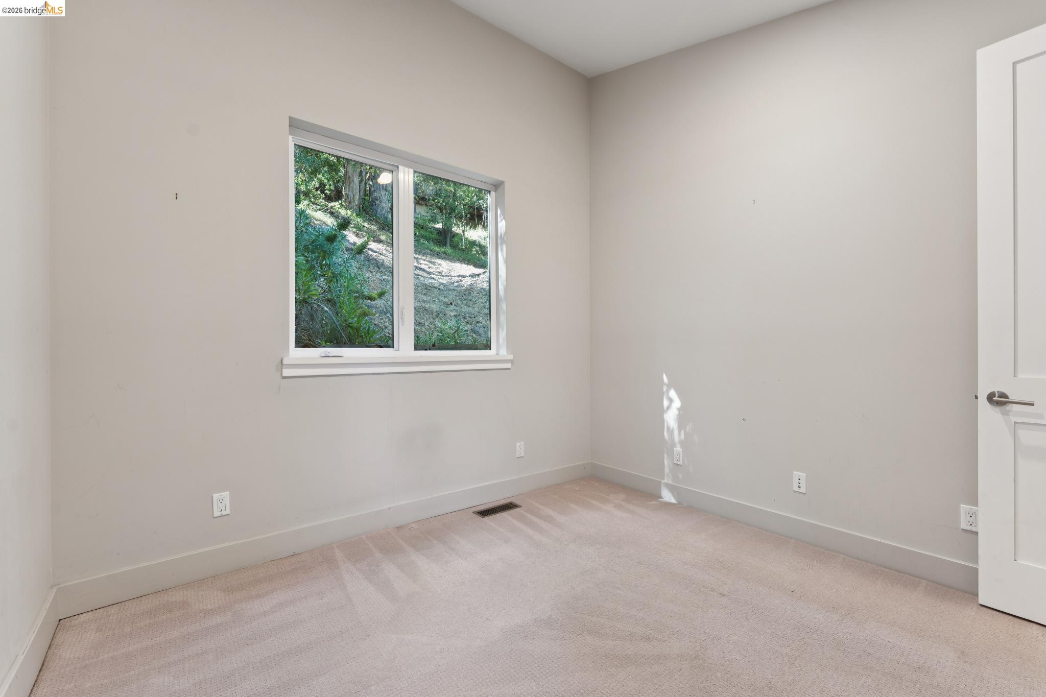 5917 Balboa, Oakland CA 94611 — photo 56