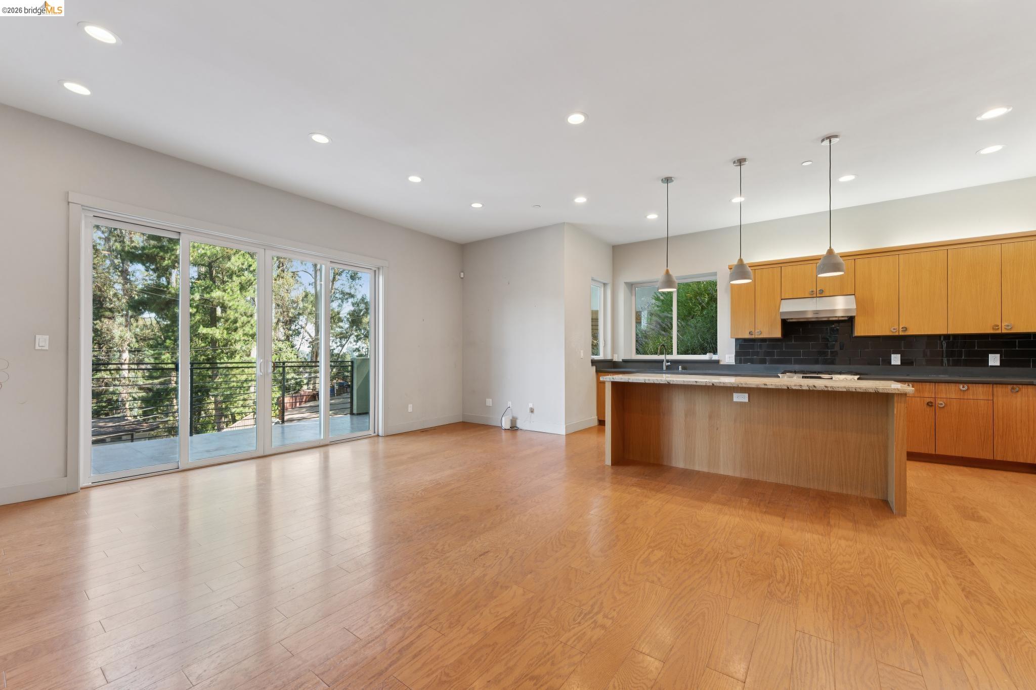 5917 Balboa, Oakland CA 94611 — photo 8