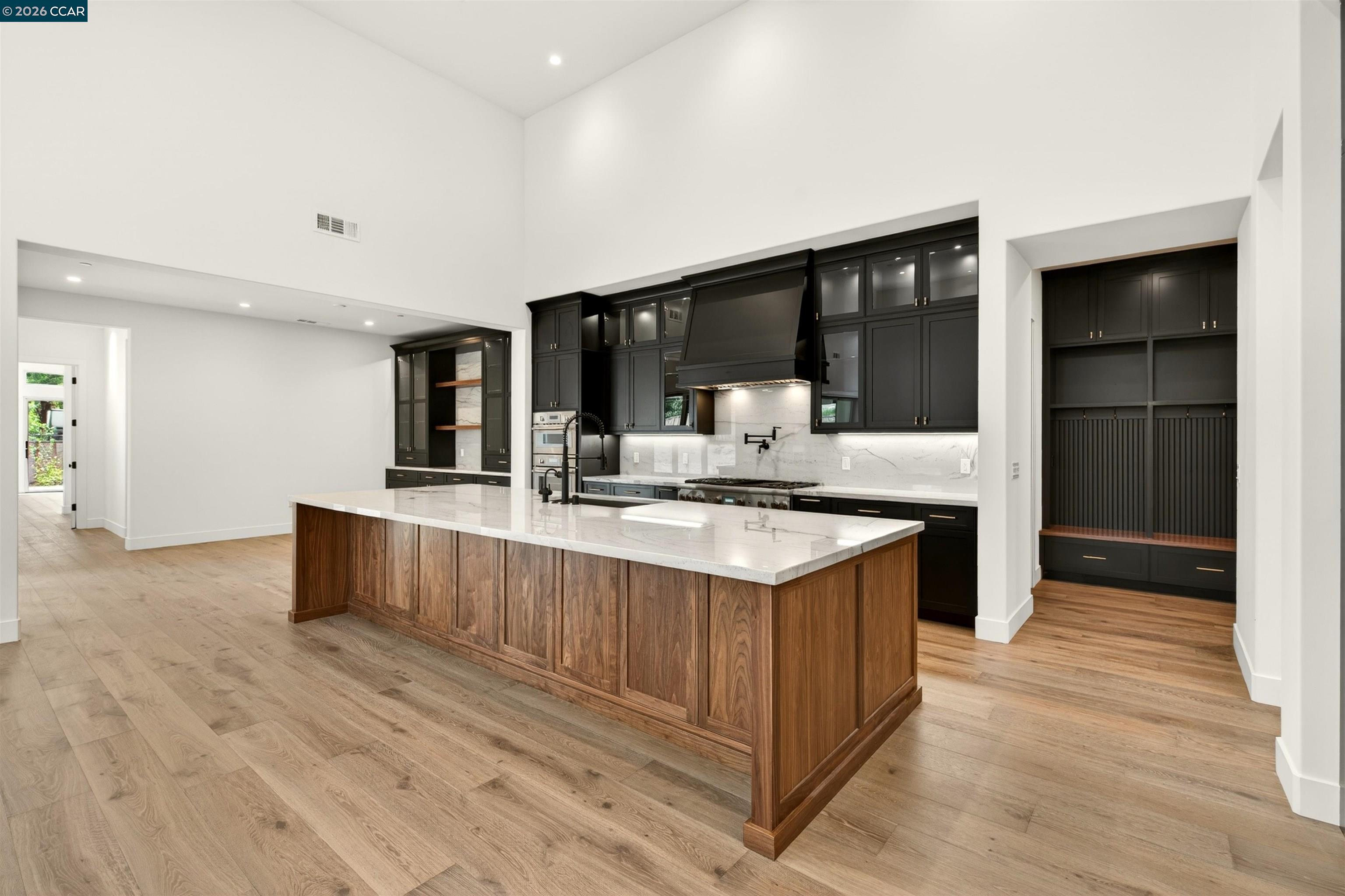 1090 Borrette Court, Napa CA 94558 — photo 9