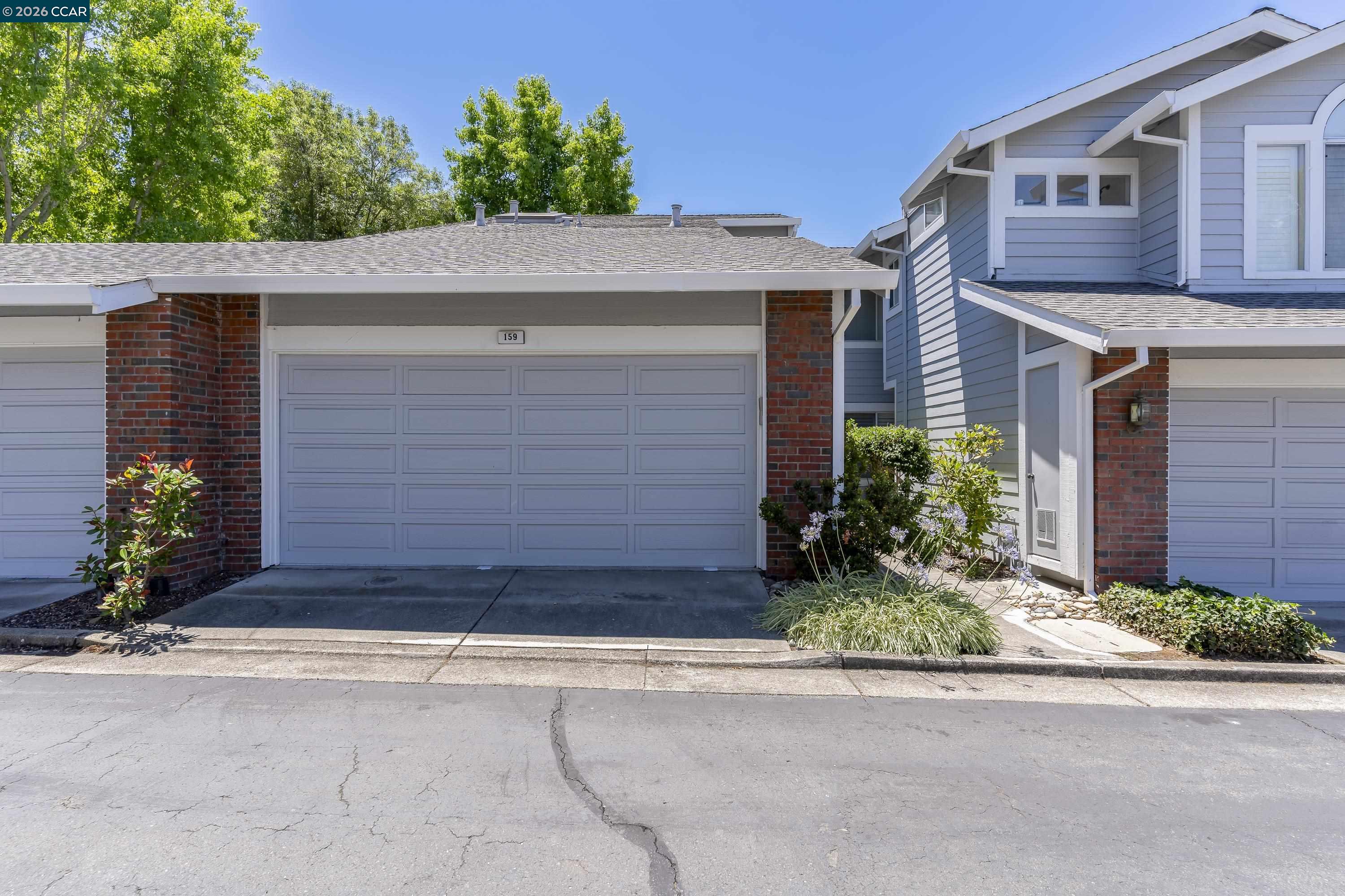 Photo #5: 41139879 Listing: Photo #5