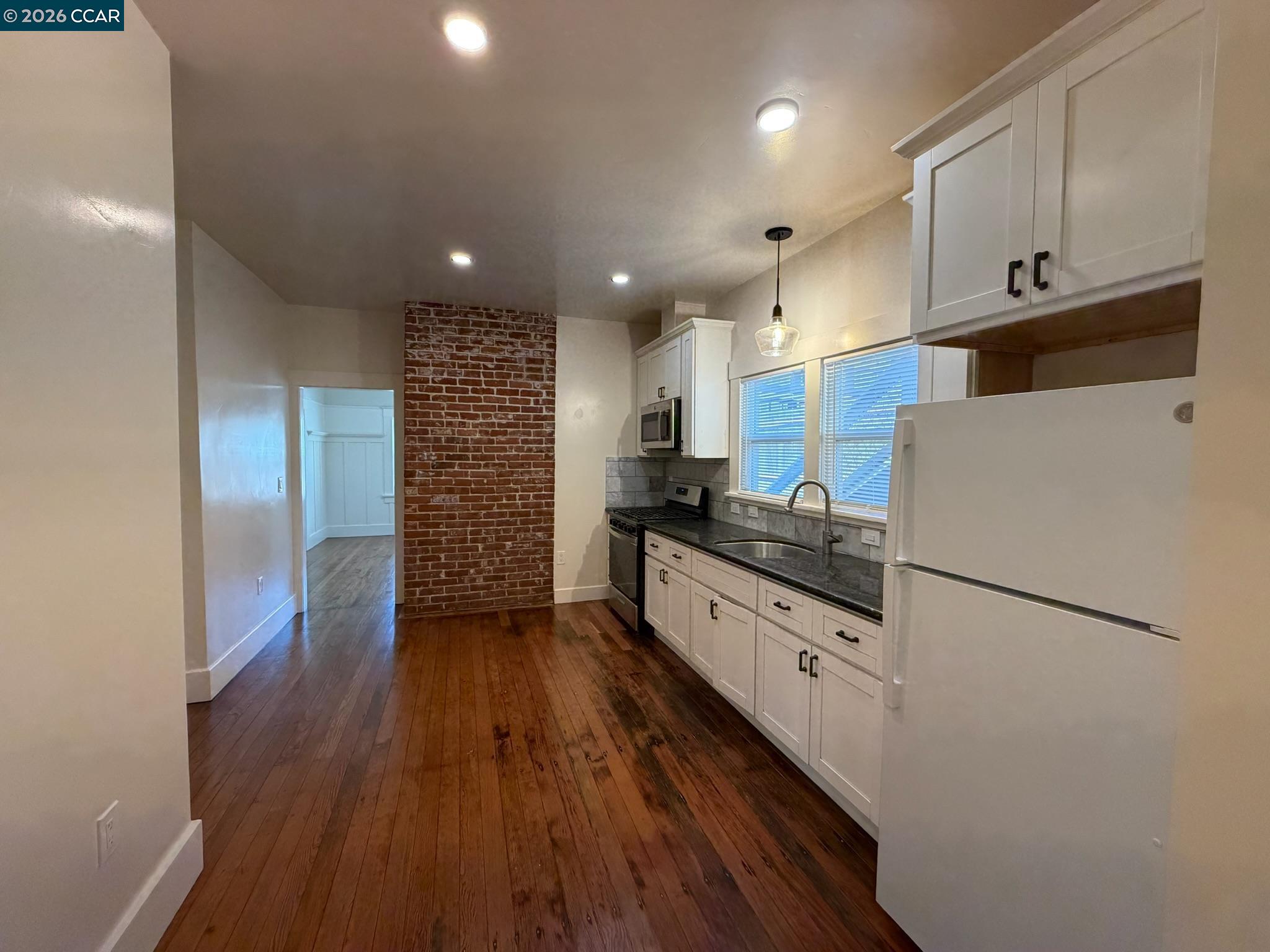 Front Image Thumbnail for CC41139891