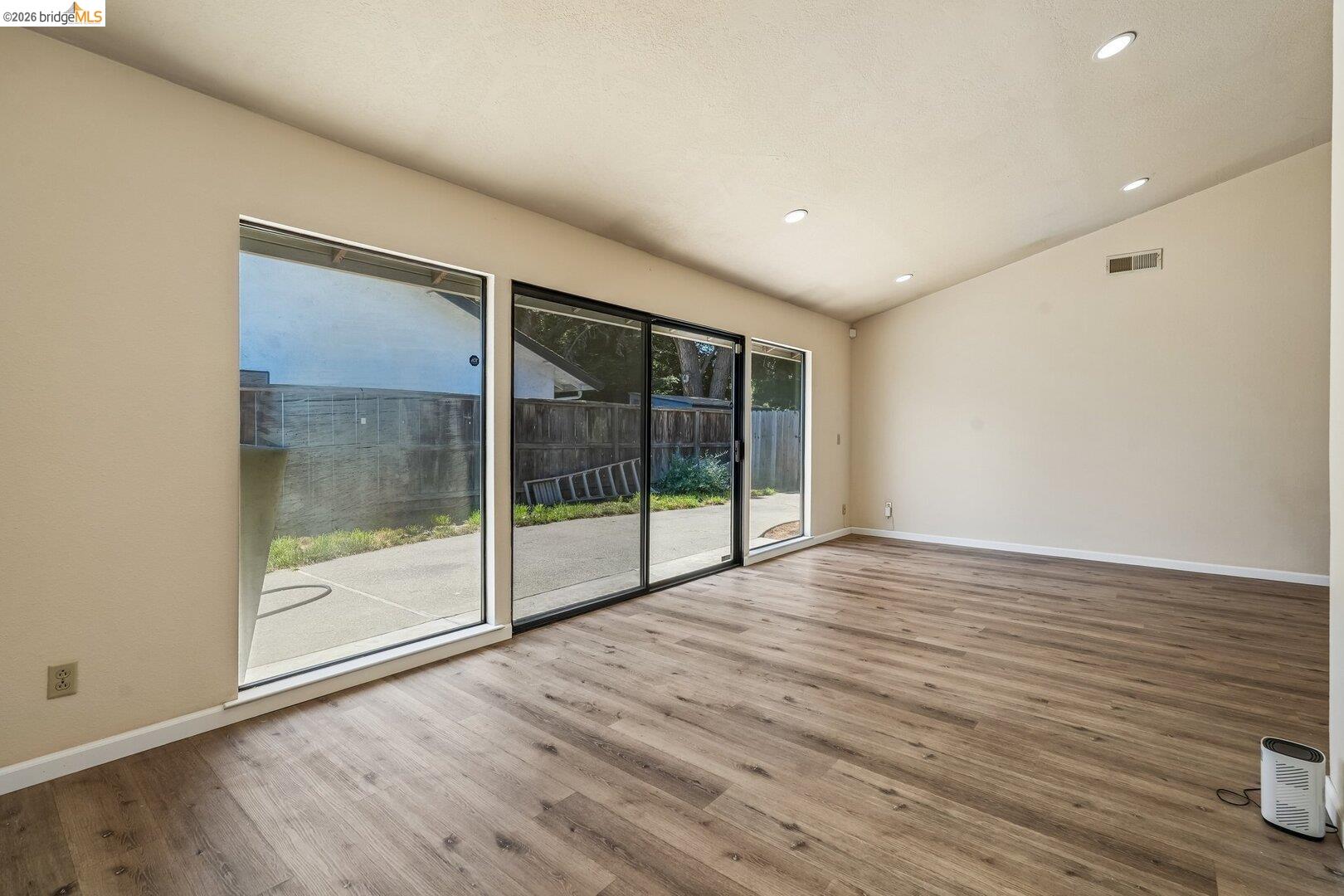 3768 Wood Duck CIR, Stockton CA 95207 — photo 8